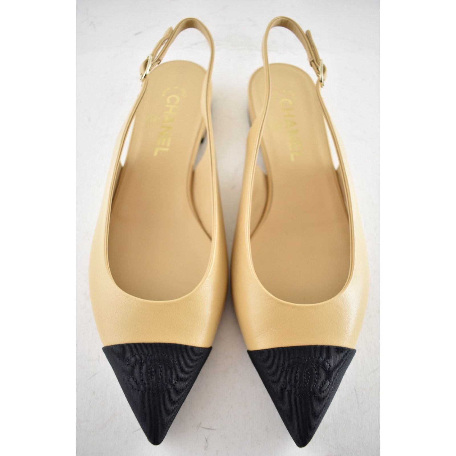 Chanel Chanel 24A Beige Leather Black CC Logo Slingback Flat 40 Size US 10 / IT 40 - 10 Thumbnail