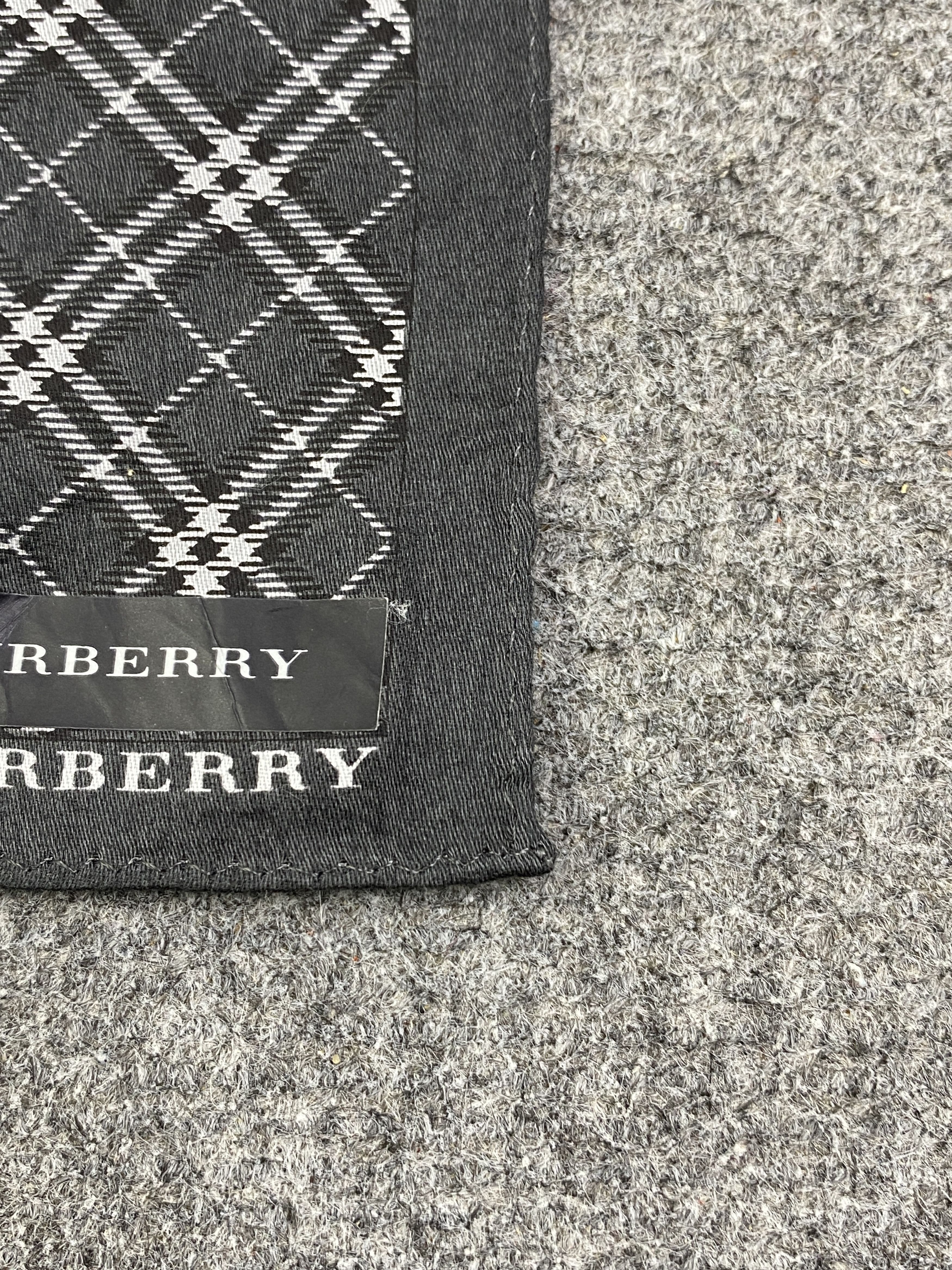 Burberry Vintage Burberry Handkerchief / Neckerchief KT0039 Size ONE SIZE - 6 Thumbnail