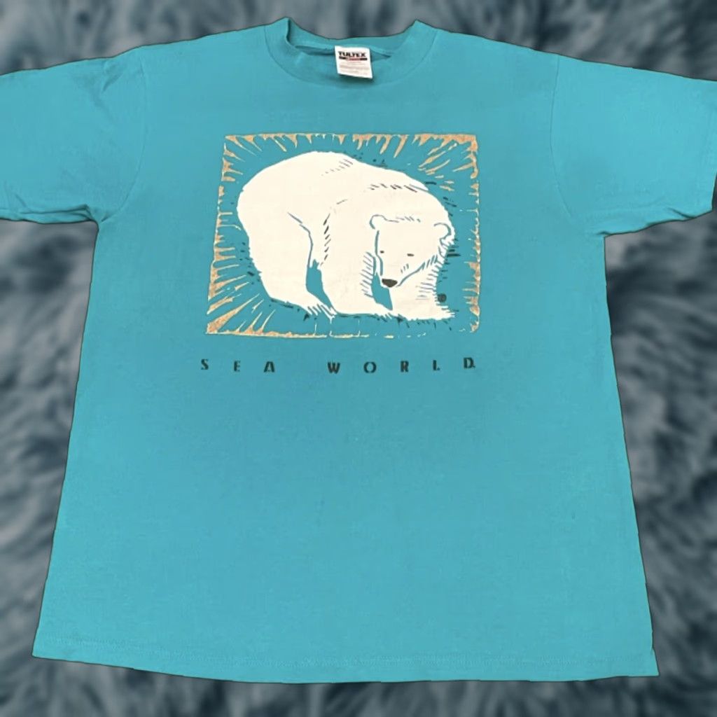 Vintage VINTAGE Sea World Polar Bear 90s Extinct Theme Park VTG Shirt L Mens Blue Short Sleeve Size US L / EU 52-54 / 3 - 1 Thumbnail