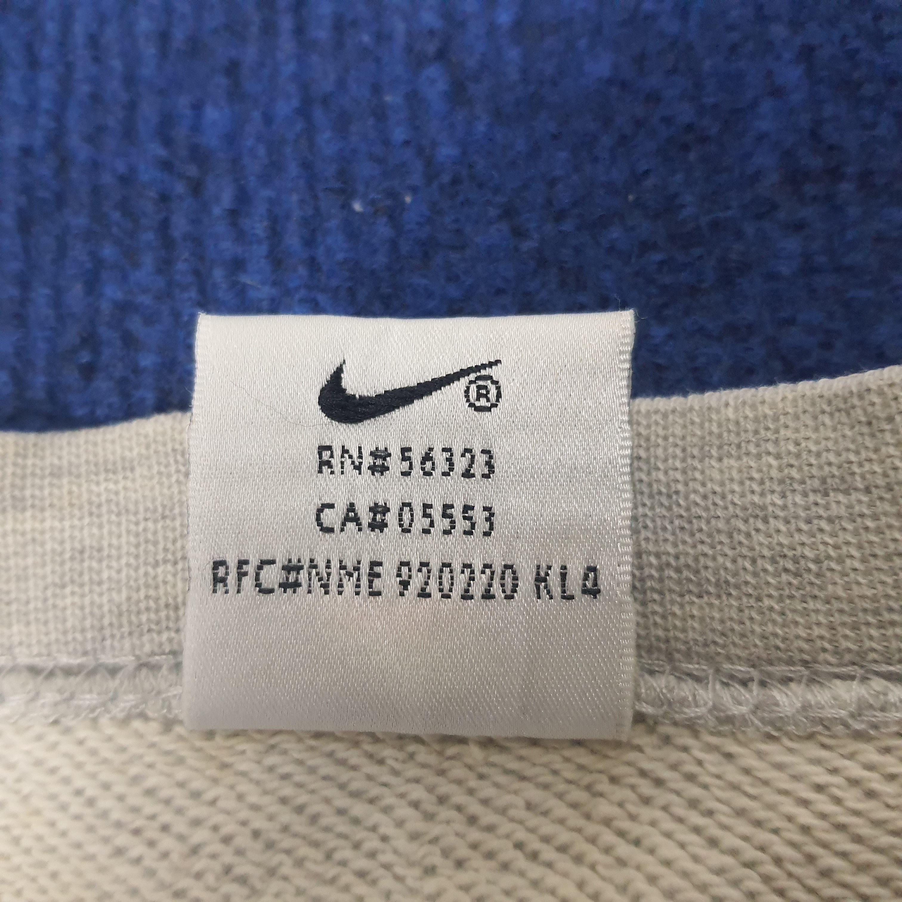 Nike Vintage Nike Swoosh Embroidery Logo Sweatshirts C130N17 Size US XL / EU 56 / 4 - 8 Thumbnail