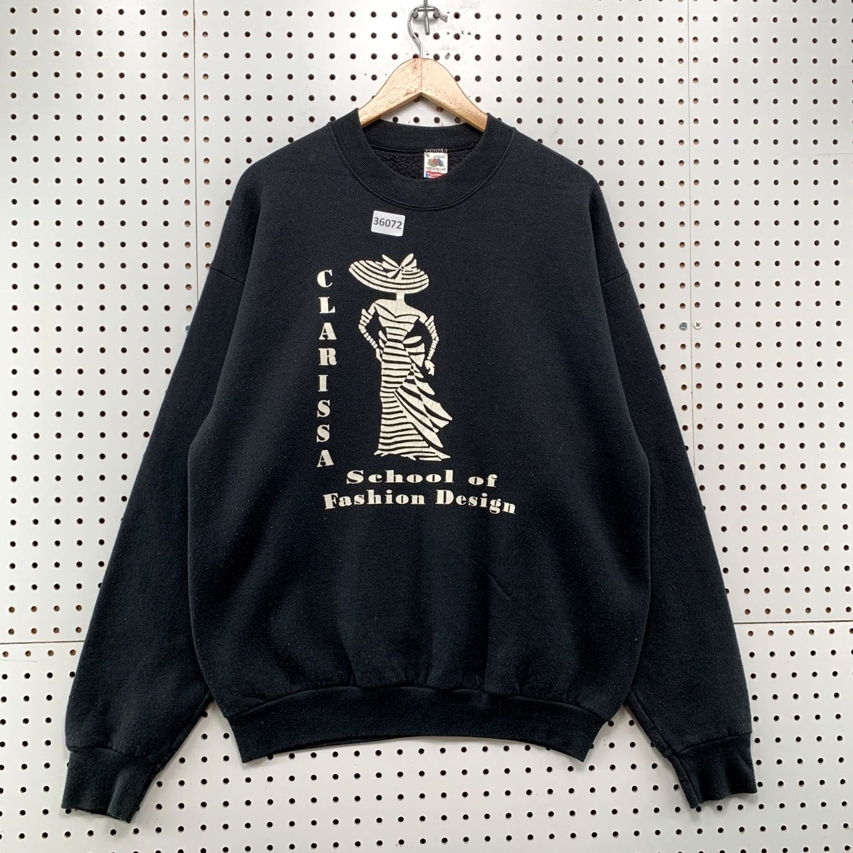 Fruit Of The Loom VINTAGE 90s Clarissa School Of Fashion Design Crewneck Sweatshirt Mens XL Black Graphic Print Nike Size US XL / EU 56 / 4 - 2 Thumbnail