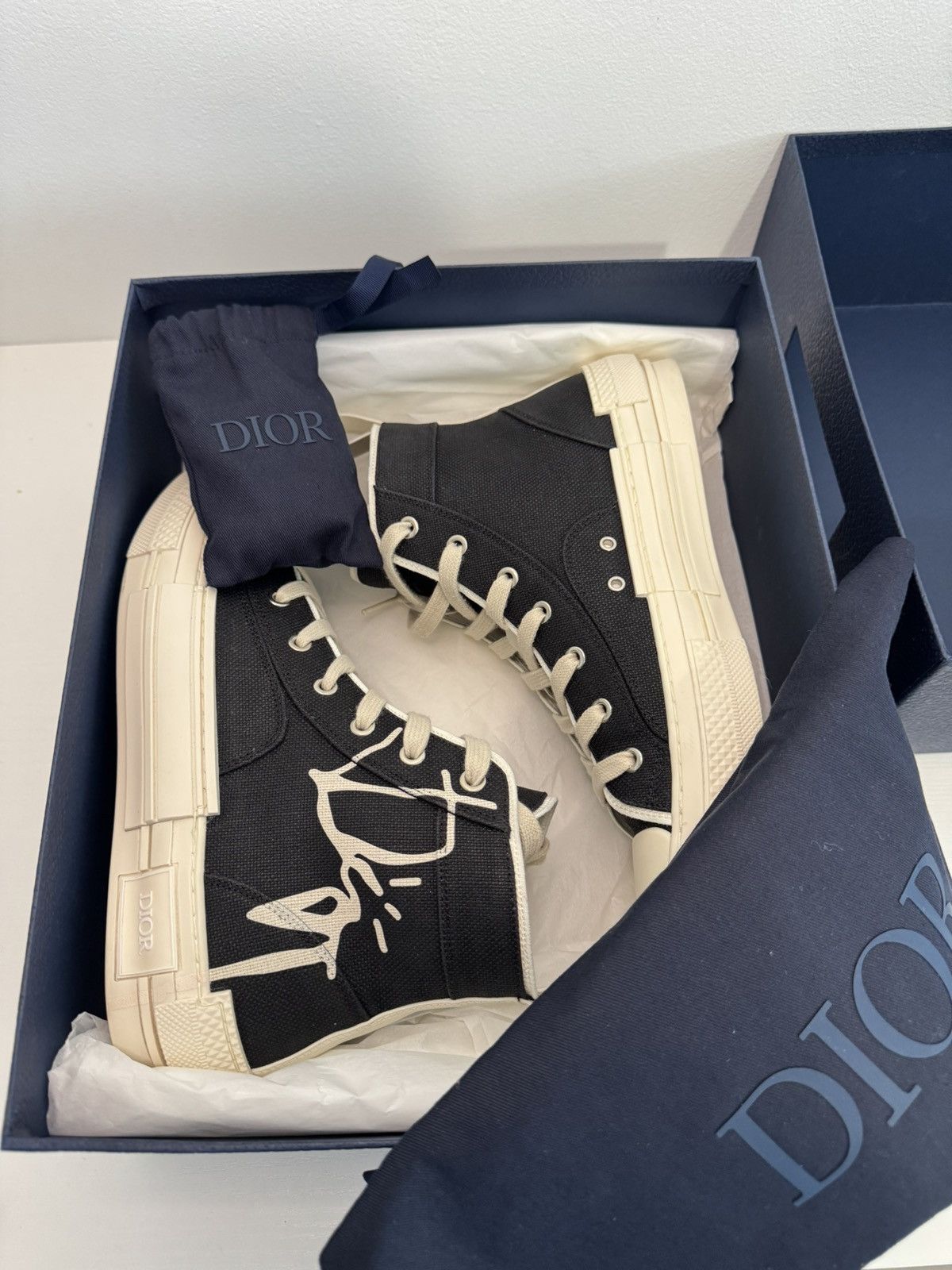 Dior Dior x Travis Scott B23 High Sneakers Size 41 Worn 1x W/ Box Size US 8 / EU 41 - 9 Thumbnail