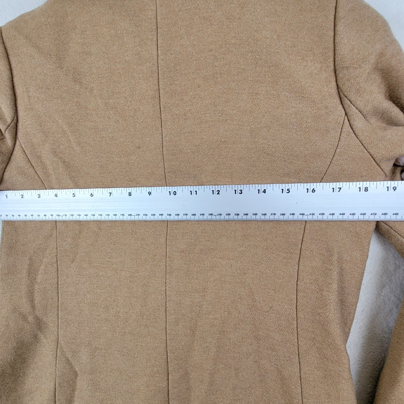 Banana Republic Banana Republic Wool Coat Tan Women's Size Small Faux Fur Collar Tweed Overcoat Mid-Length Winter Formal Adults Womens Size S / US 4 / IT 40 - 7 Thumbnail