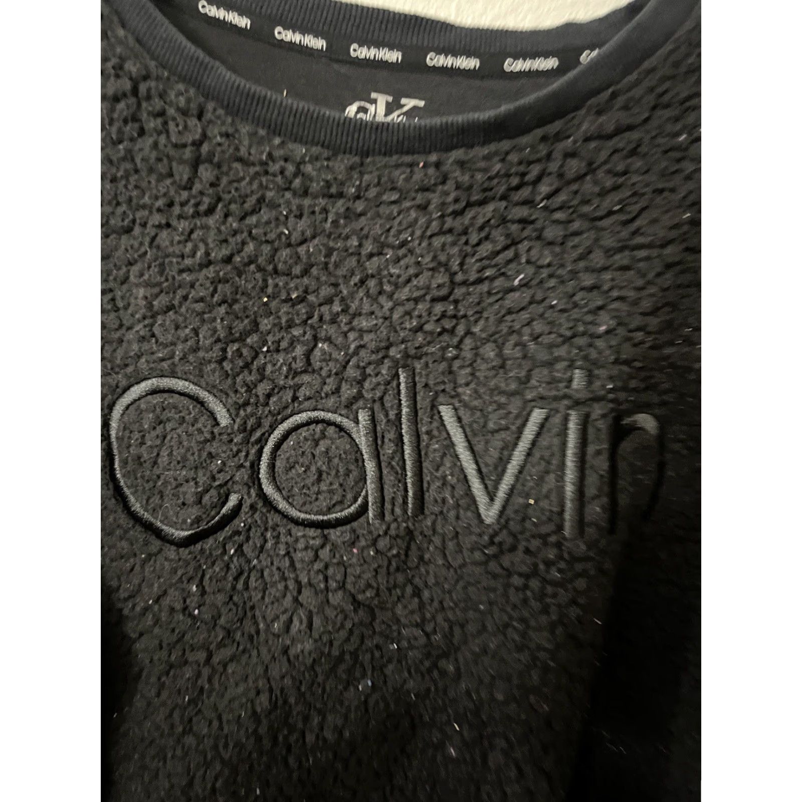 Calvin Klein Calvin Klein Sweatshirt Black Size L Pullover Crewneck Sherpa Teddy Bear Women's Size L / US 10 / IT 46 - 2 Thumbnail