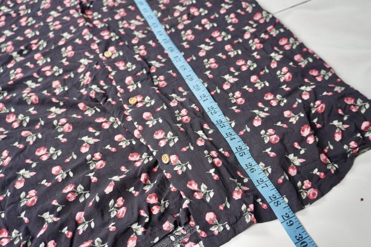 Stussy Stussy button up rayon red roses full printed rare piece Size US L / EU 52-54 / 3 - 18 Thumbnail