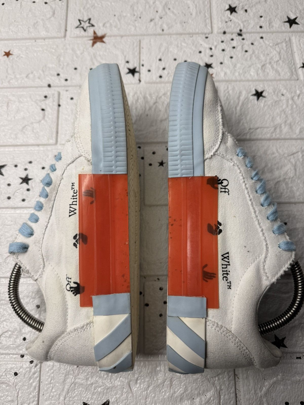 Off-White Off-White Low Vulcanized Canvas White/Blue US7 UK6.5 EUR41 Size US 7 / EU 40 - 9 Thumbnail