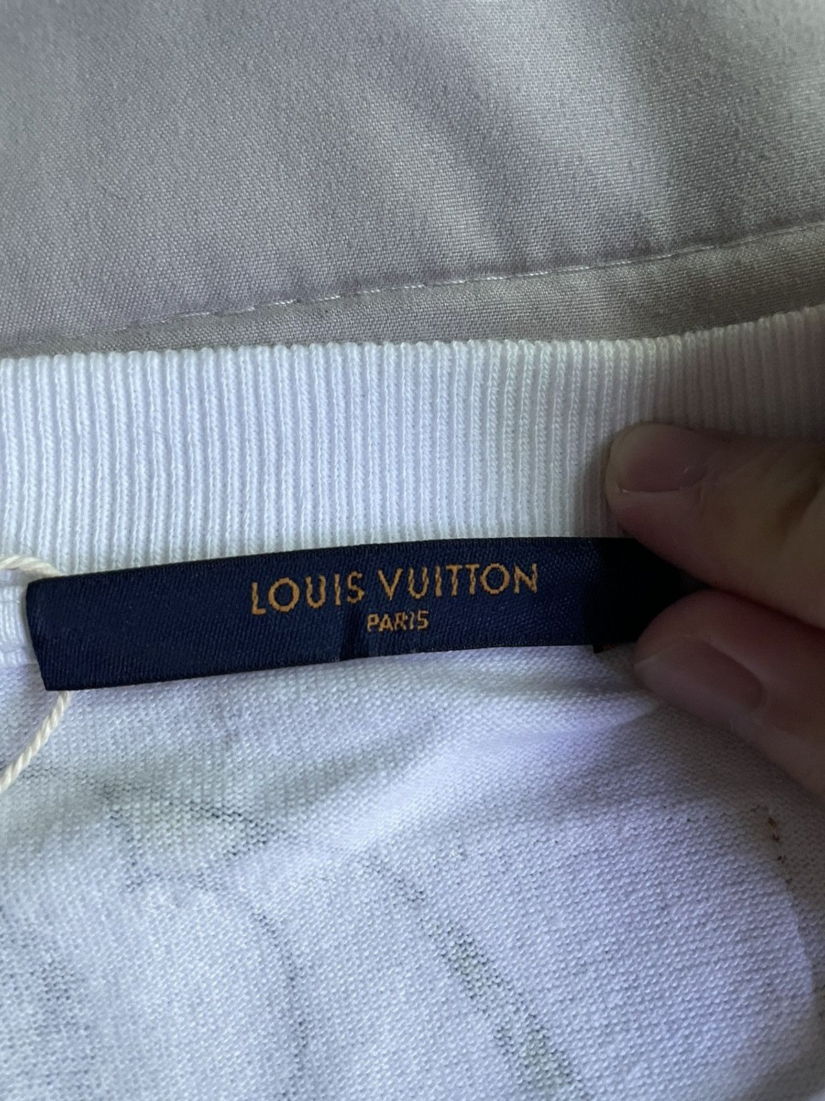 Louis Vuitton Louis Vuitton Burning House Multicolor T Shirt Size US L / EU 52-54 / 3 - 8 Thumbnail
