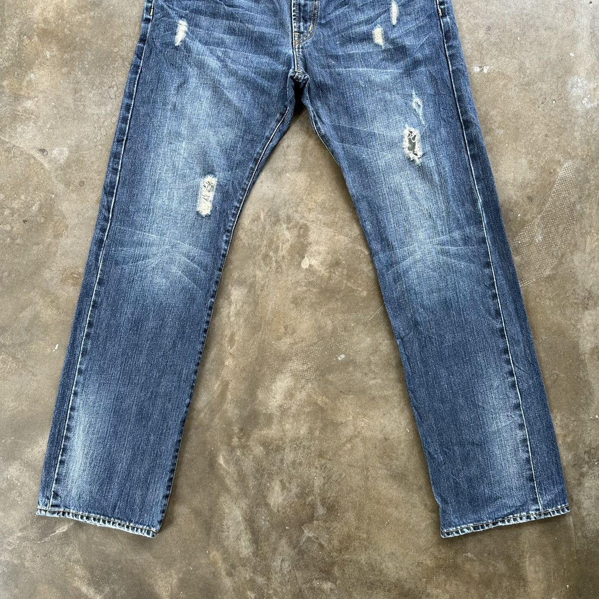 Japanese Brand Vintage Japanese Jean Distressed Faded Denim Pant W33 Size US 33 - 2 Thumbnail