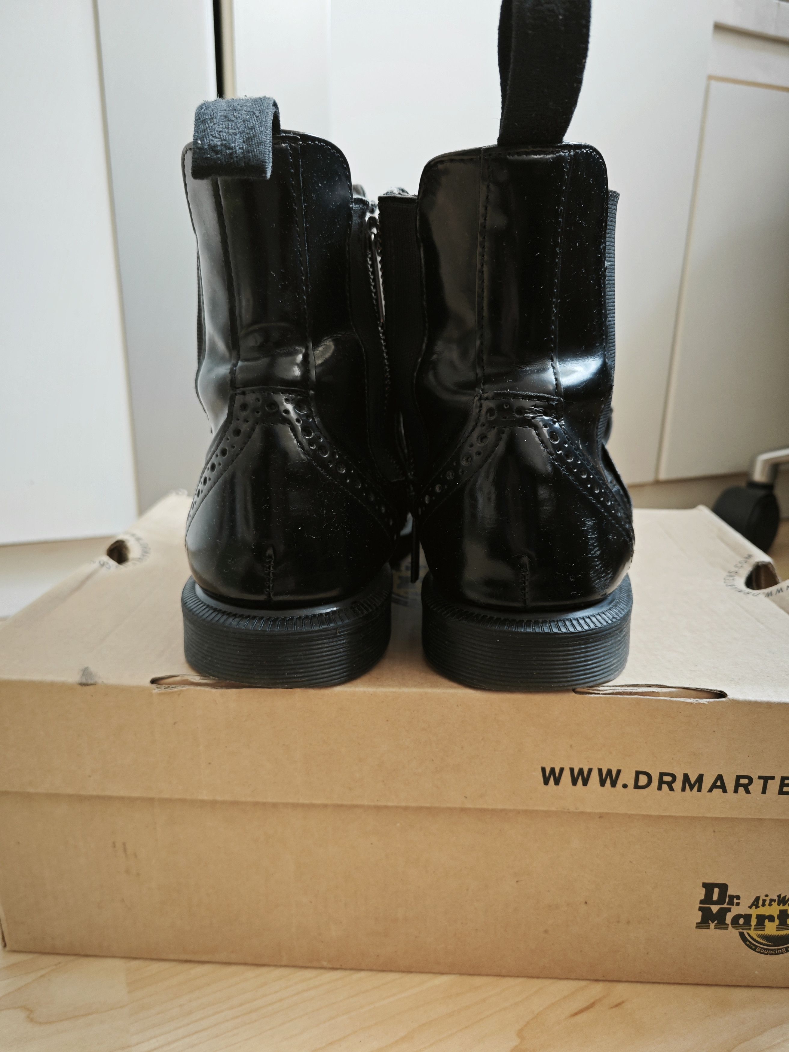 Dr. Martens Dr. Martens Tina Brogue Boots – Gr. 38 Size US 8 / IT 38 - 5 Thumbnail