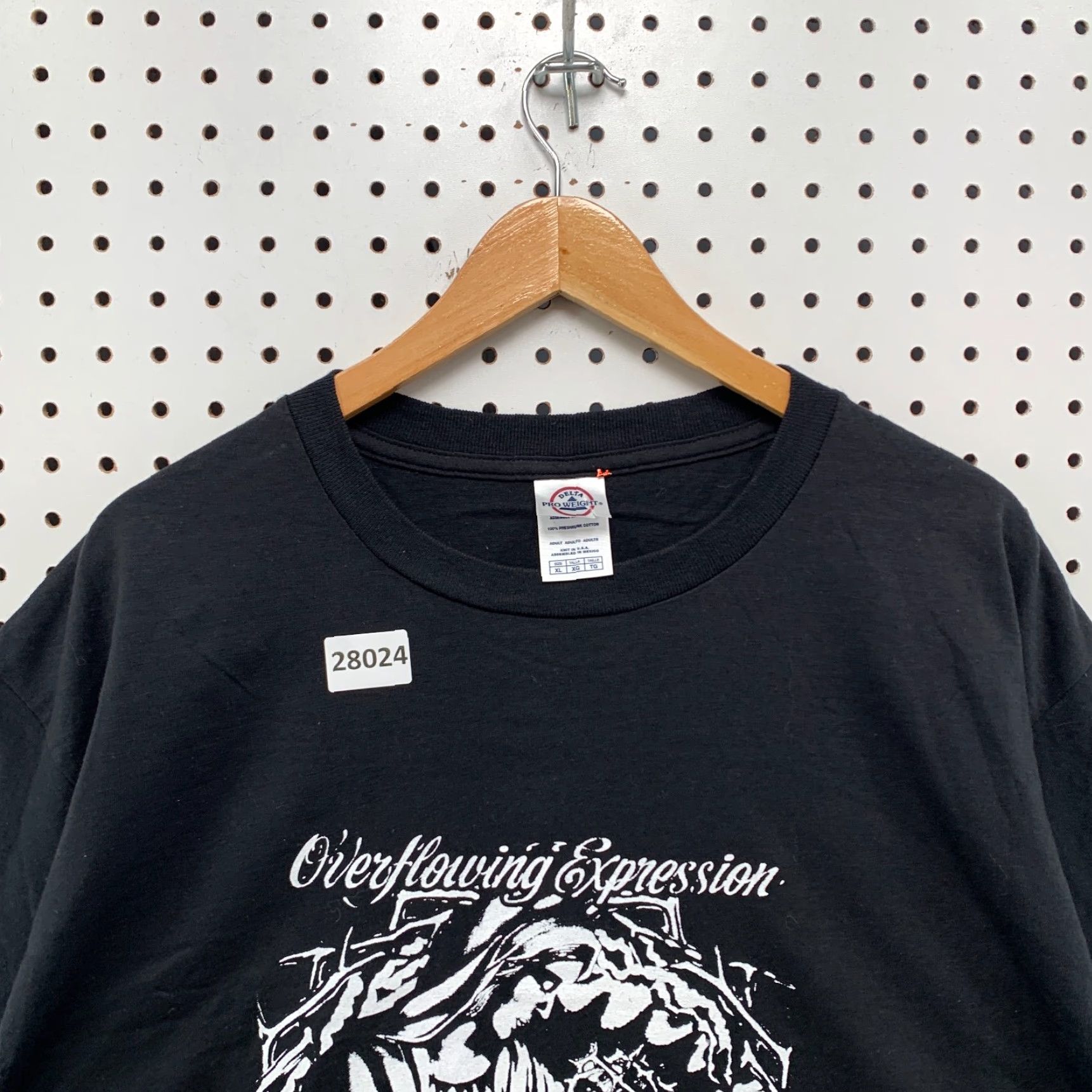 Delta VINTAGE Jesus Religion Tee Black White Graphic Overflowing Expression Of Love XL 23x29 Size US XL / EU 56 / 4 - 6 Thumbnail