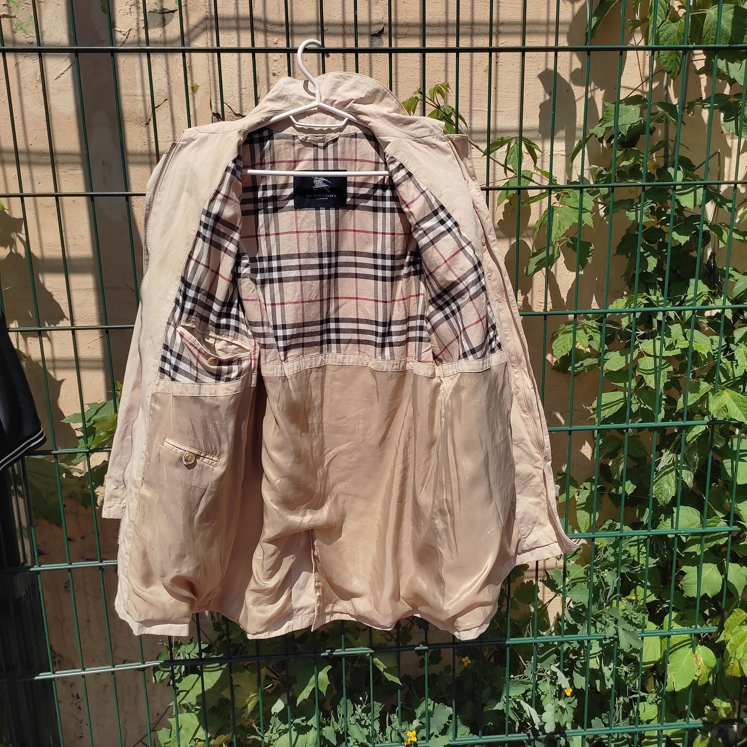 Burberry × Vintage Burberry London Womens vintage Light Coat jacket nova check Size XS / US 0-2 / IT 36-38 - 18 Thumbnail