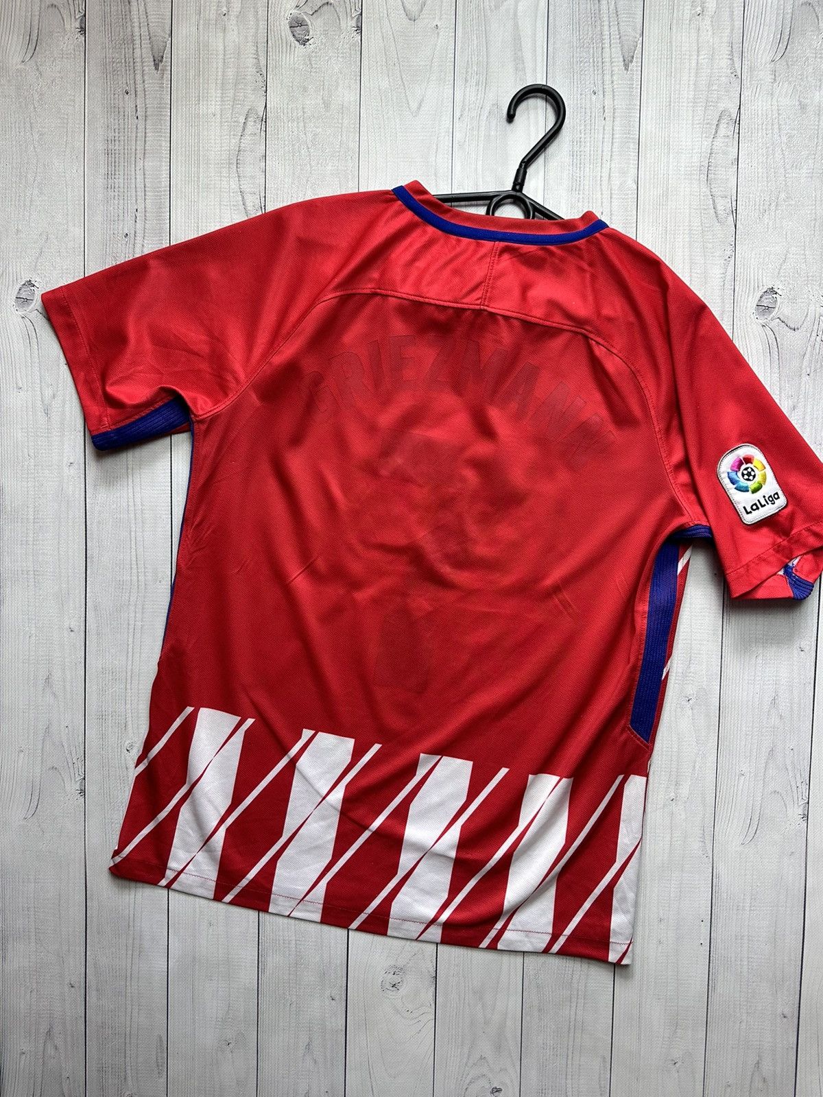 Other Atletico Madrid soccer jersey size M Size US M / EU 48-50 / 2 - 10 Thumbnail