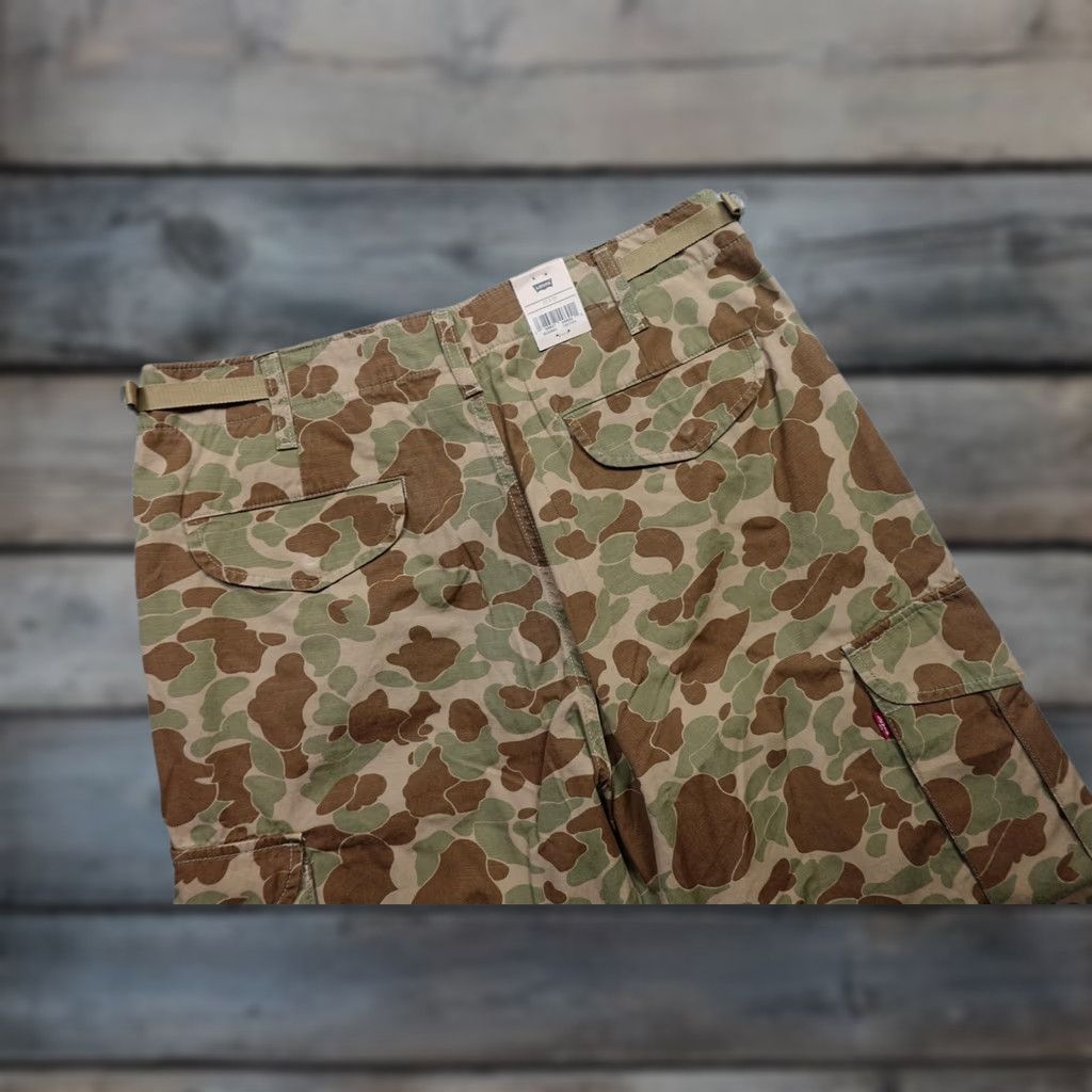 Levi's Levi's Cargo Pants Men 33x30 Camouflage Cotton Workwear NWT Baggy Adjustable Waist Pockets Size US 33 - 1 Thumbnail