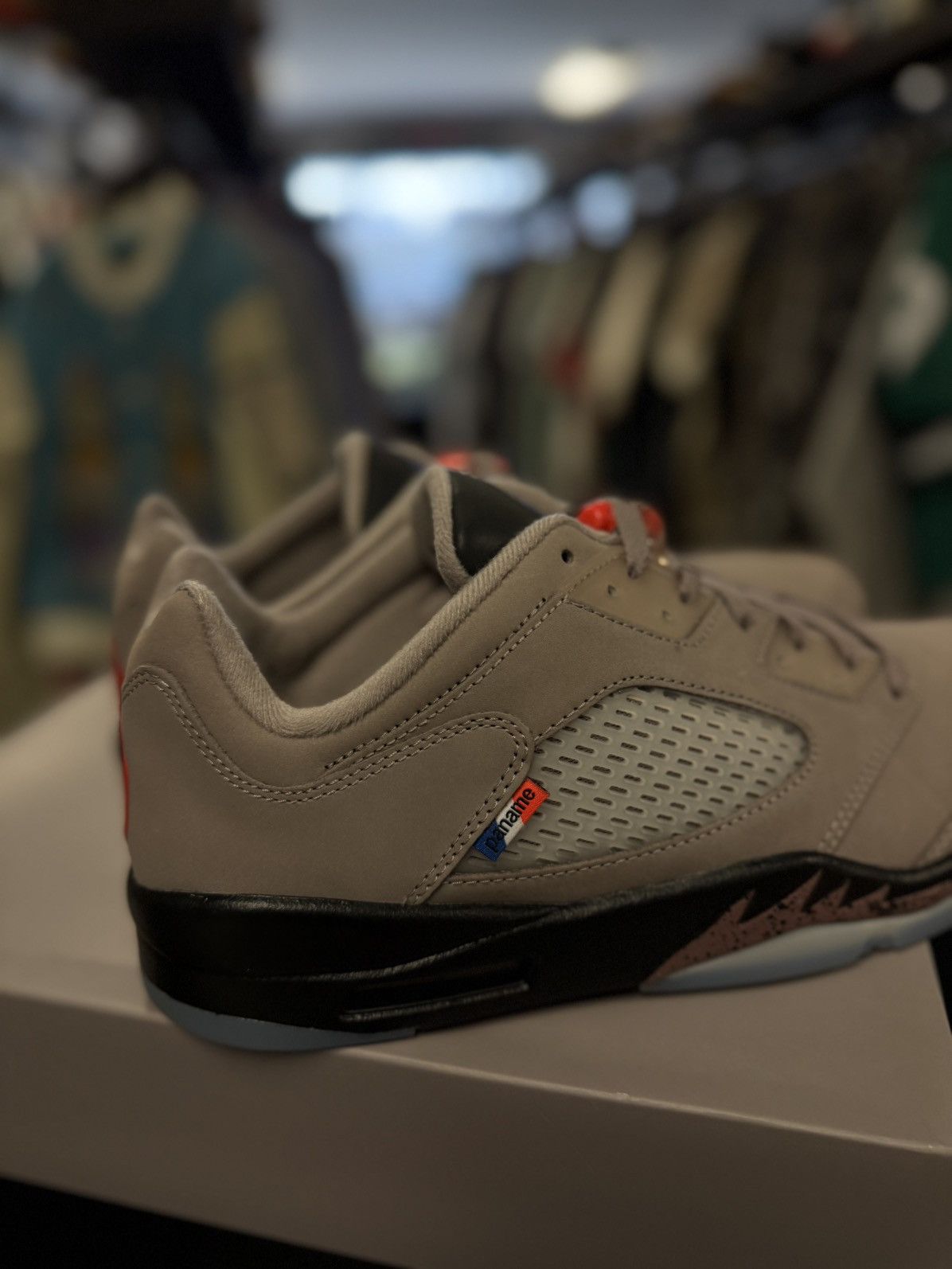 Jordan Brand × Nike Jordan 5 Low Top PSG Size 13 Brand New (DX6325-204) Size US 13 / EU 46 - 13 Thumbnail
