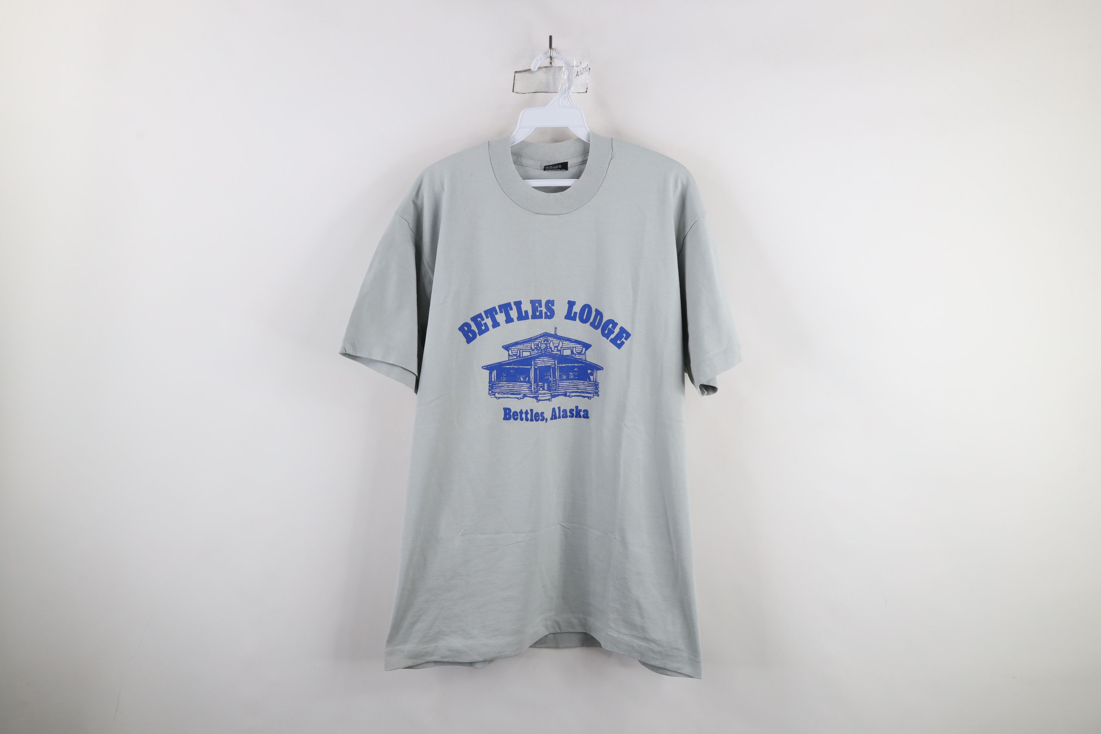 Vintage Vintage 80s 90s Lodge Alaska Short Sleeve T-Shirt USA Size US XL / EU 56 / 4 - 1 Thumbnail