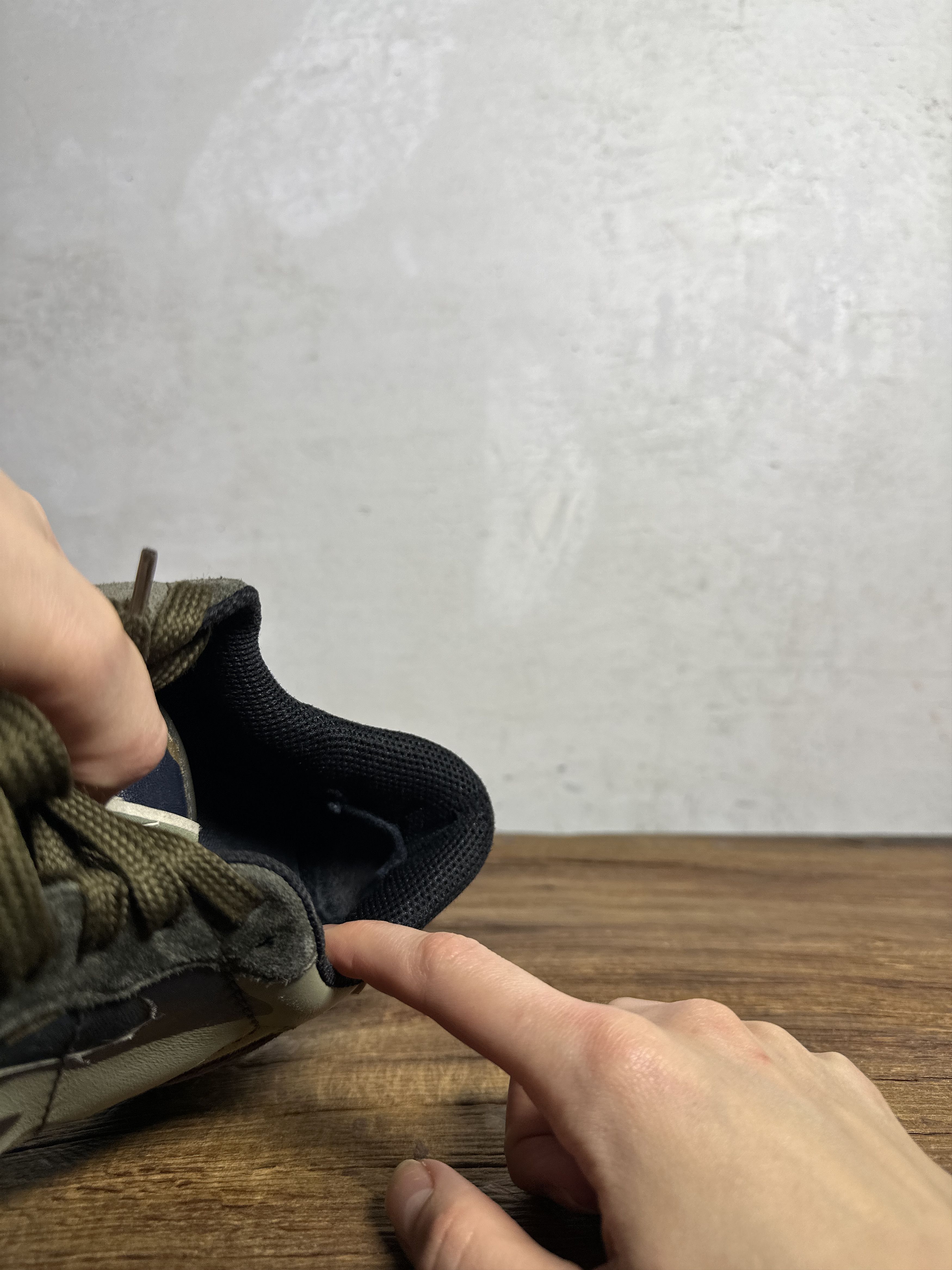 Valentino Valentino Garavani Khaki Pink Camouflage Rockrunner Sneakers Size US 10.5 / EU 43-44 - 12 Thumbnail