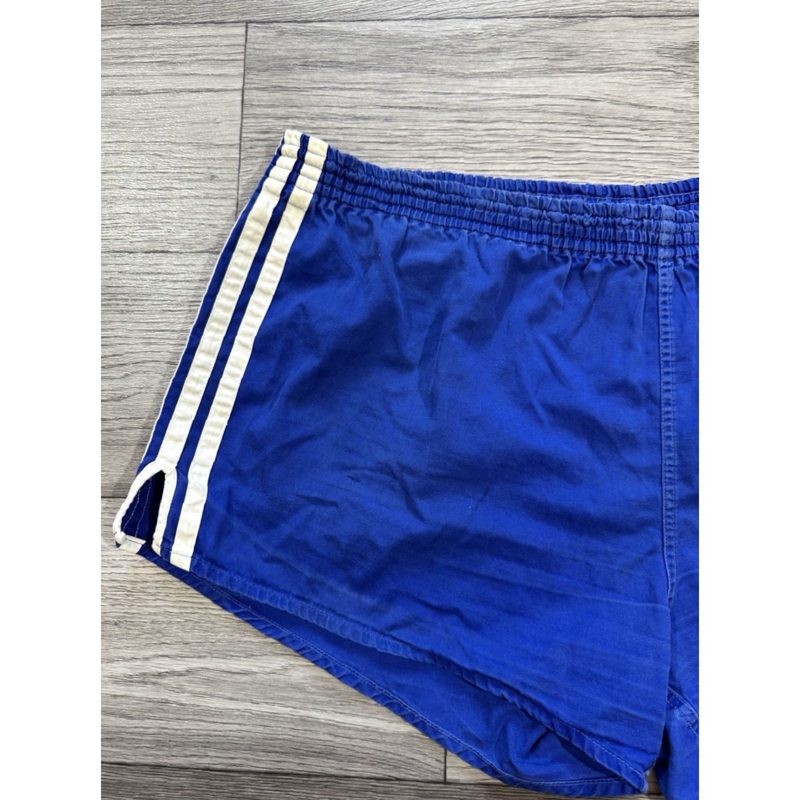 Adidas VINTAGE Adidas Blue White Running Football Shorts XL Men Size US 36 / EU 52 - 5 Thumbnail