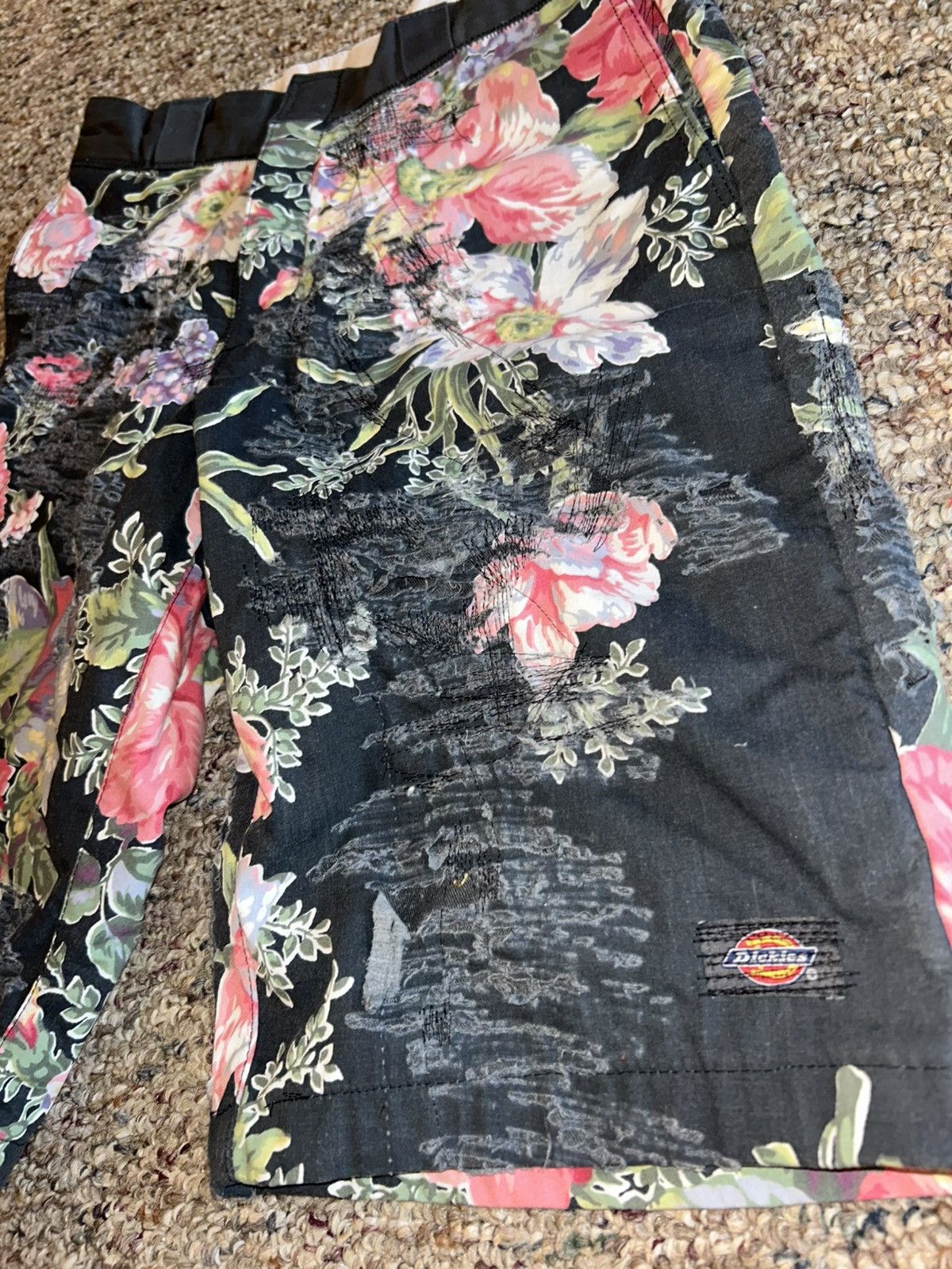 Other 1/1 Your World distressed repaired dickies work shorts Size US 32 / EU 48 - 2 Thumbnail
