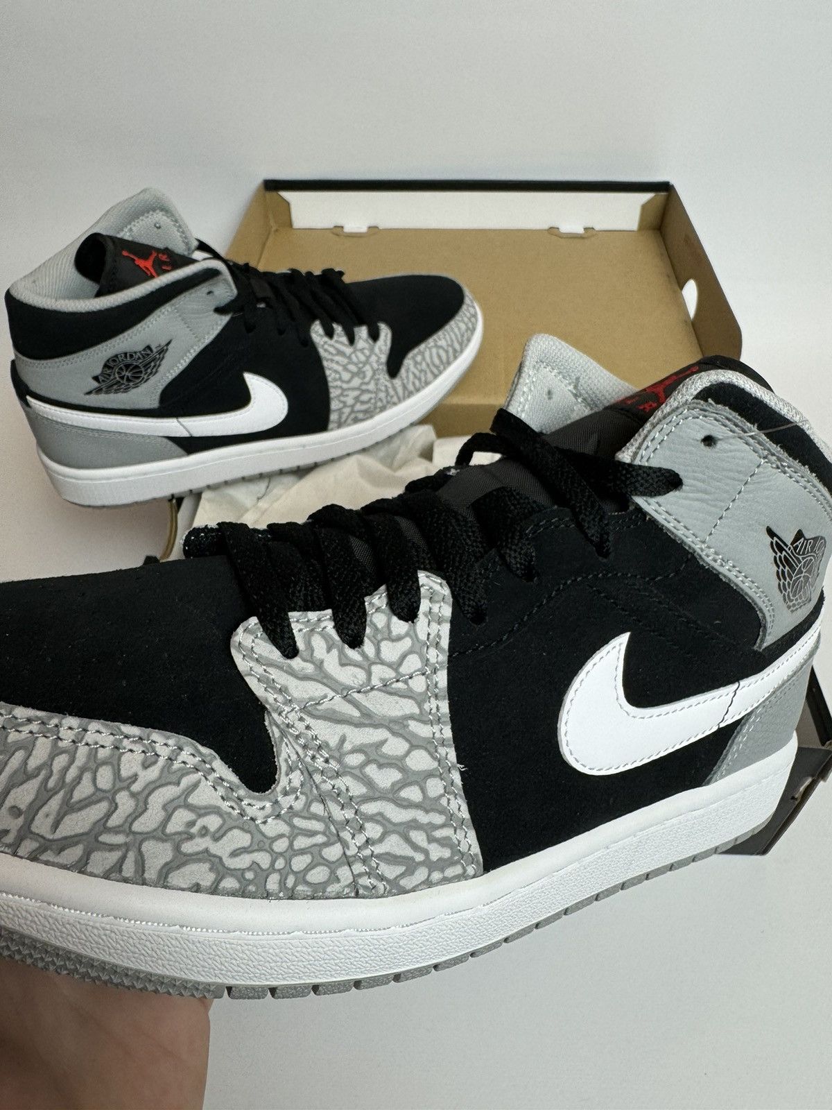 Jordan Brand × Nike Nike Air Jordan 1 Mid SE DM1200 016 9.5US Size US 9.5 / EU 42-43 - 4 Thumbnail