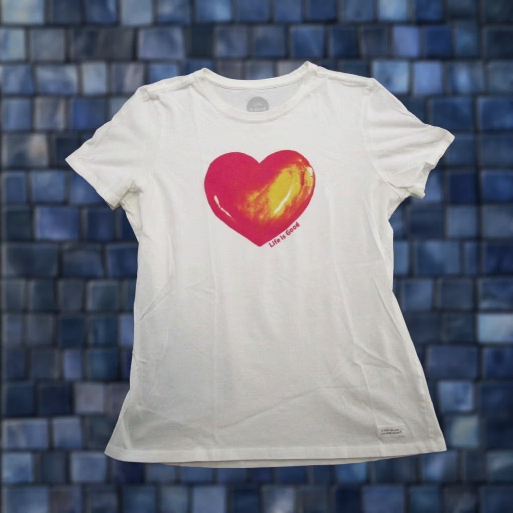 Life is Good Life is Good Valentines Day Heart Logo Crusher Tee Shirt Women's Size M Multicolor T-Shirt Size M / US 6-8 / IT 42-44 - 1 Thumbnail