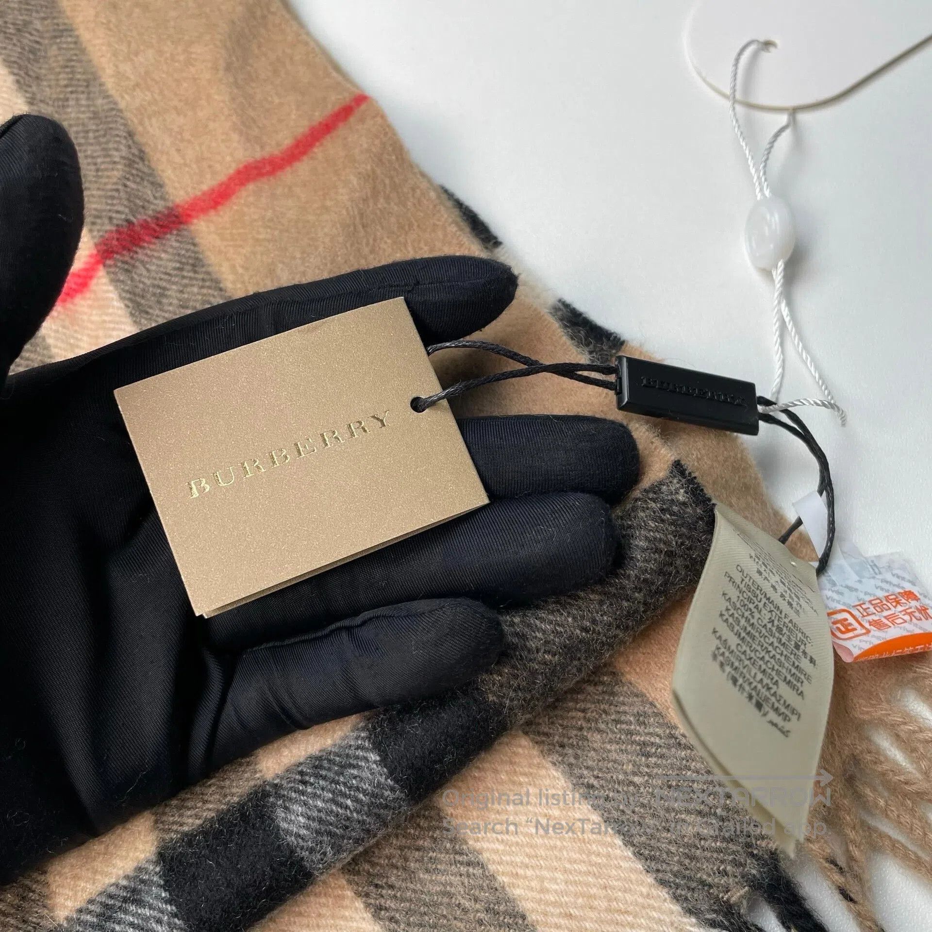 Burberry Burberry Classic plaid heart pattern 100% cashmere scarf| Size ONE SIZE - 2 Thumbnail