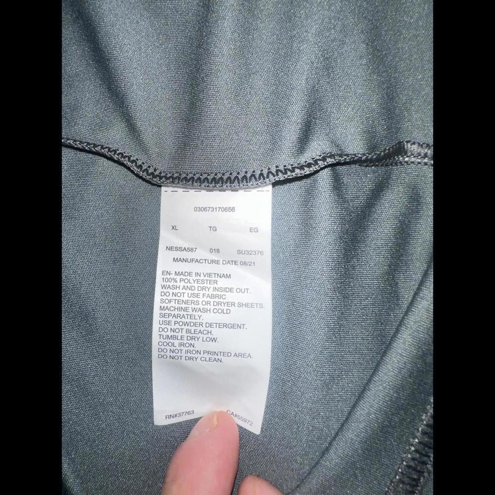 Nike Men's Nike Dri-FIT UPF 40+ Hydroguard Swim Tee Size US XL / EU 56 / 4 - 7 Thumbnail