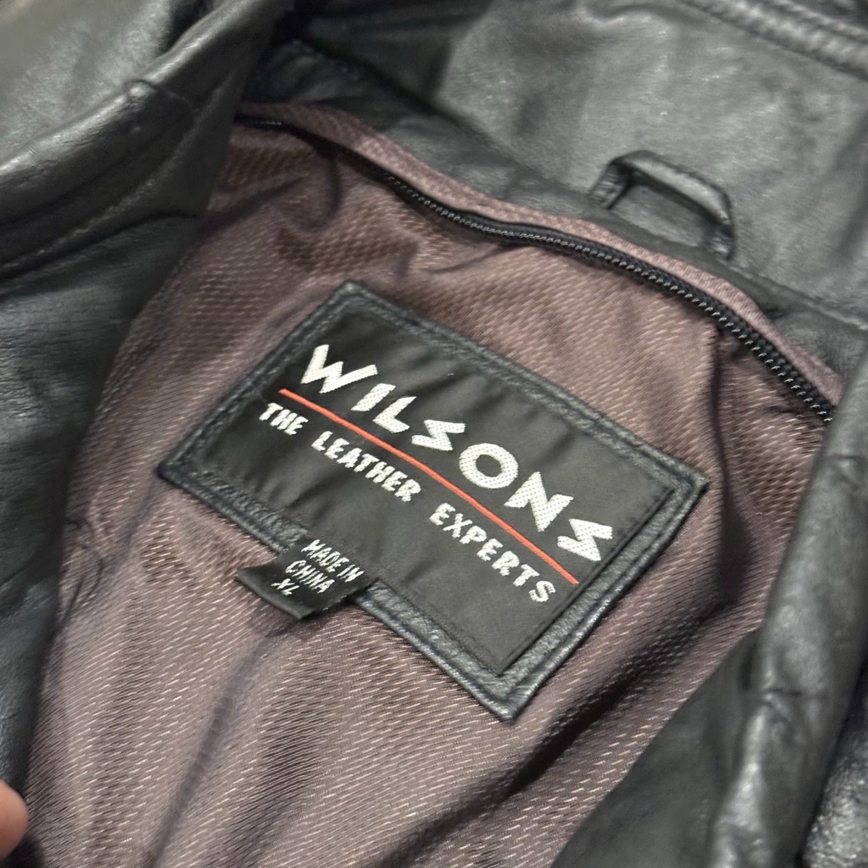 Vintage VINTAGE Wilsons Leather Bomber Jacket Coat Mens XL Black Leather Full Zip Motorcycle Aviator Coat Size US XL / EU 56 / 4 - 3 Thumbnail