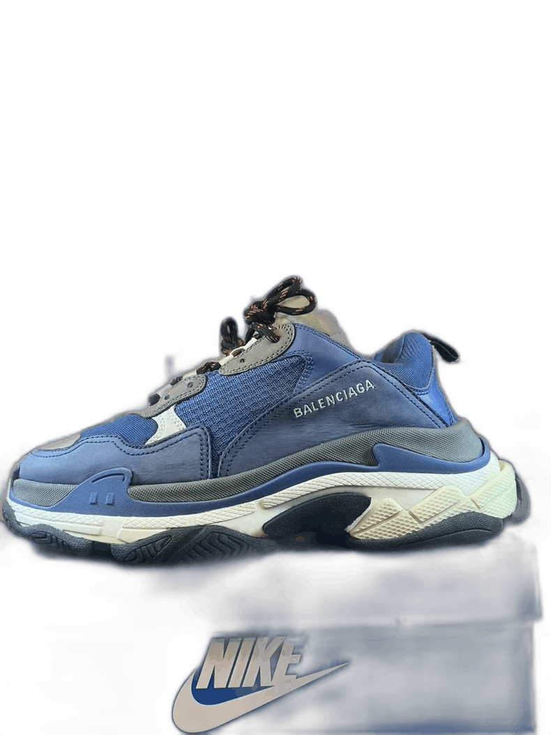 Balenciaga Balenciaga Triple S Sneakers in Misty Blue Size US 10 / EU 43 - 1 Thumbnail