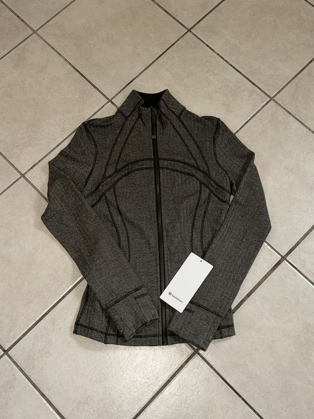Lululemon LULULEMON DEFINE JACKET HERRINGBONE DARK OLIVE BROWN SZ 4 Size S / US 4 / IT 40 - 3 Thumbnail