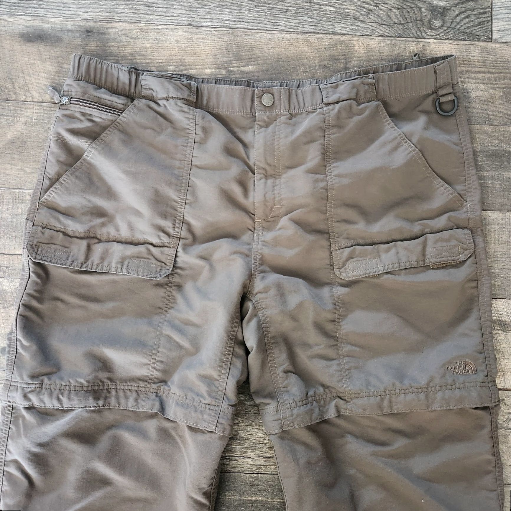 The North Face North Face Convertible Pants Mens 2XL 44x32 Green Zip Off Legs Fishing Hiking Cargo Breathable Quick Dry Outdoor Mens Size US 39 - 4 Thumbnail
