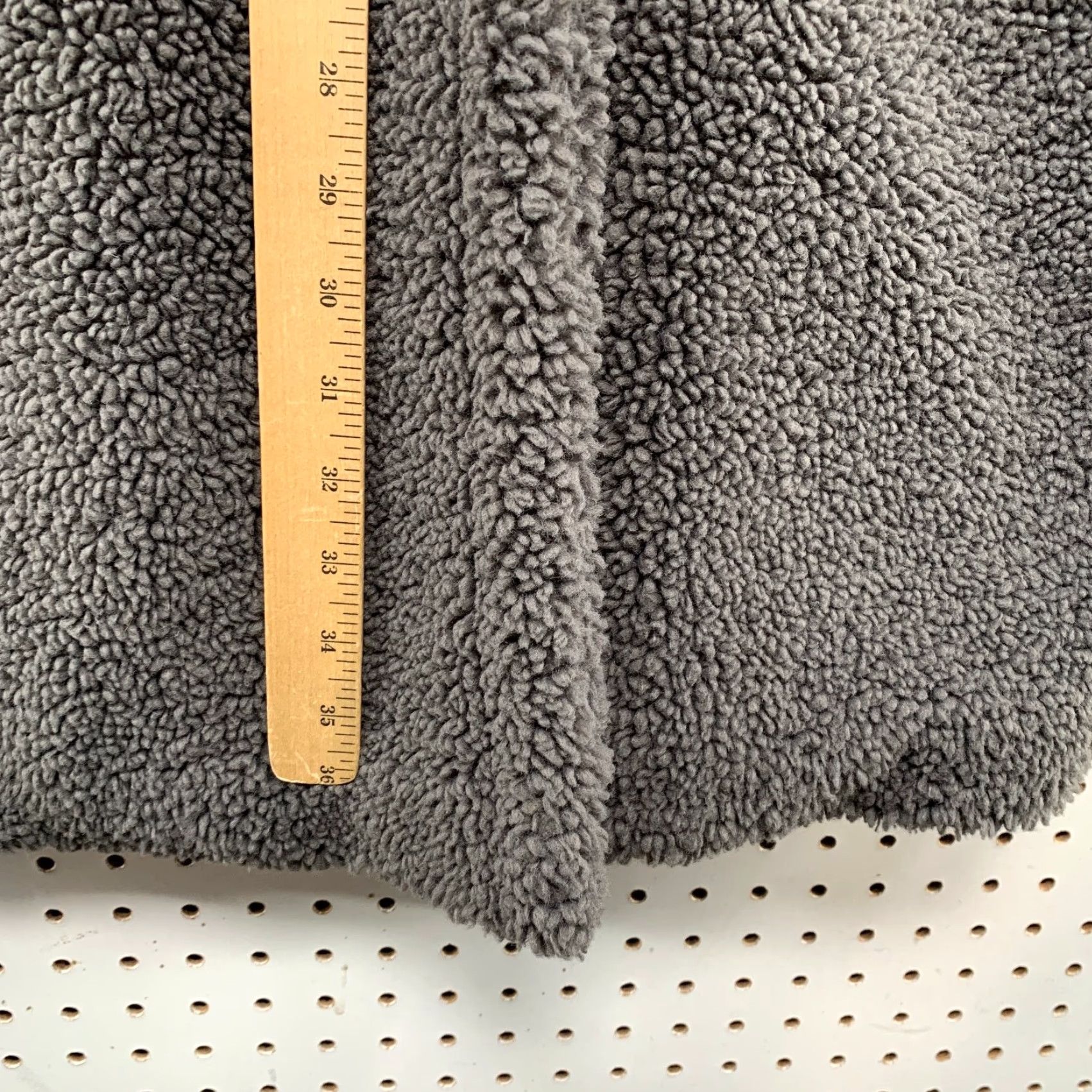 APPARIS Apparis Faux Fur Teddy Coat Womens L Gray Long Collared Cozy Deep Pile Coat Size L / US 10 / IT 46 - 7 Thumbnail