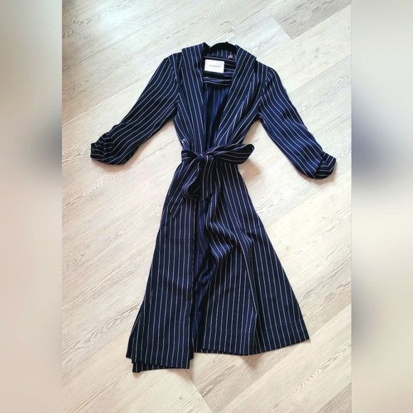 Aritzia NEW - Incredible Aritzia - Babaton Kahlo Robe Wrap Jacket Size XXS / US 00 / IT 34 - 1 Thumbnail