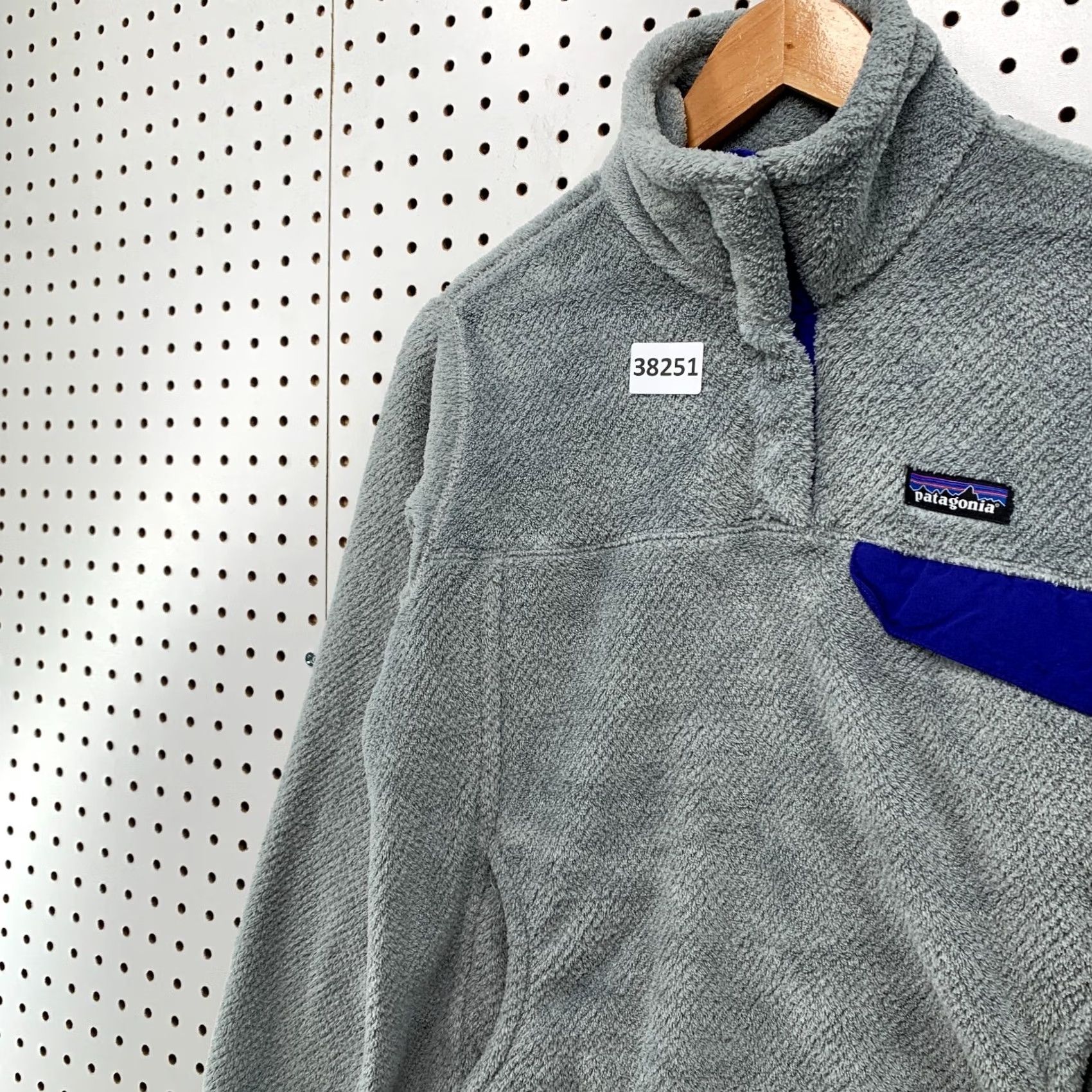 Patagonia Patagonia Shirt Womens M Gray Tool Snap Pullover Jacket Sweatshirt 19x24 Size M / US 6-8 / IT 42-44 - 6 Thumbnail