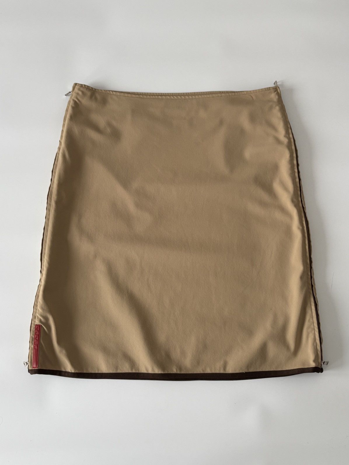 Prada 00s Prada Sport Two Slit Zip Skirt Beige Nylon Red Tab 46 XL Size 32" / US 10 / IT 46 - 10 Thumbnail
