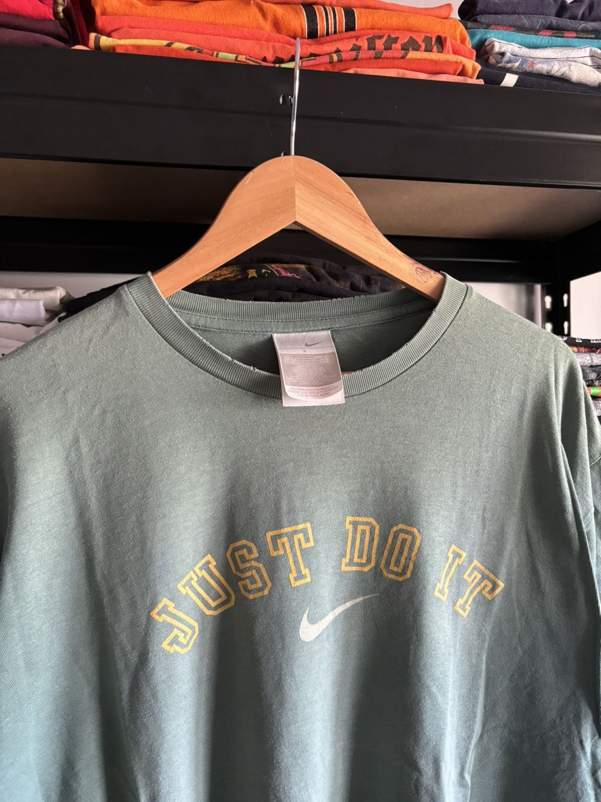 Nike × Vintage Vintage Y2K Nike Spellout Big Logo Faded T-Shirt Size US L / EU 52-54 / 3 - 2 Thumbnail
