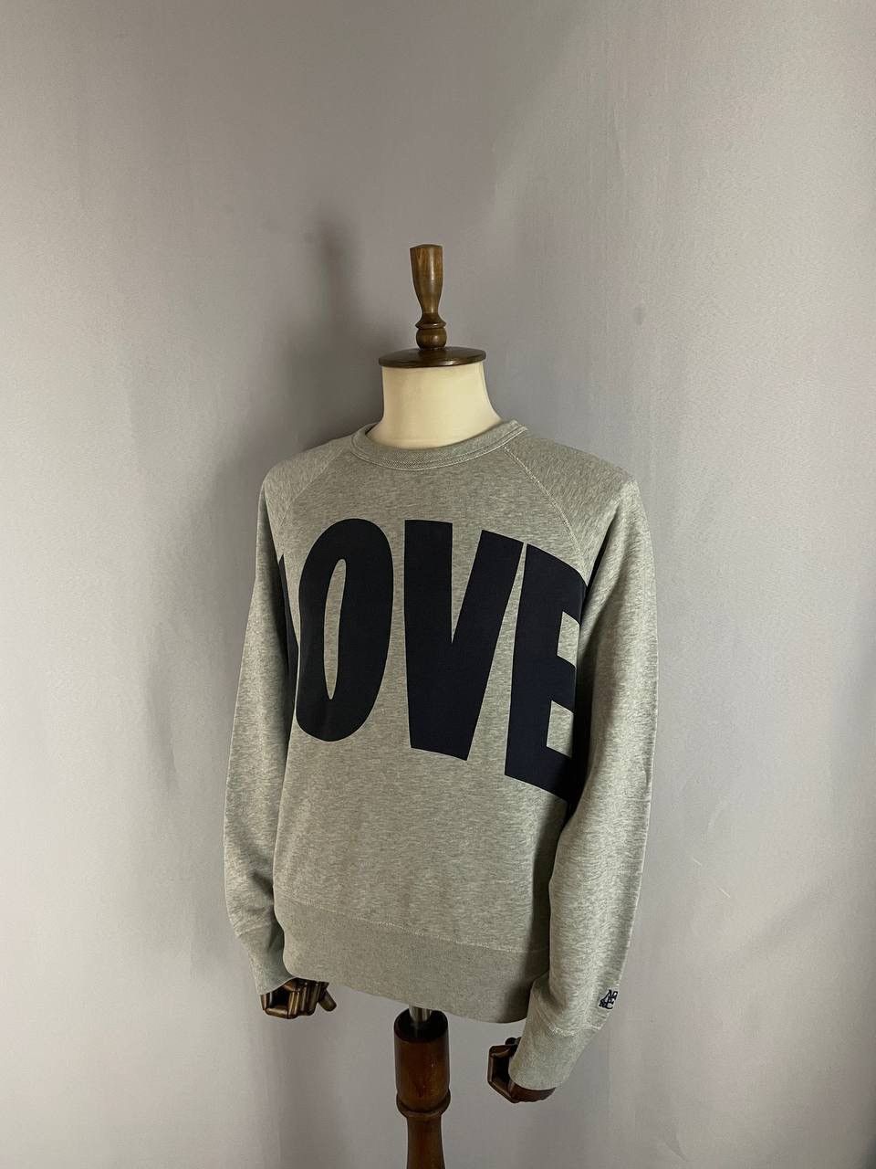 Acne Studios Acne Studios LOVE Crewneck Sweatshirt Grey Size US L / EU 52-54 / 3 - 1 Thumbnail
