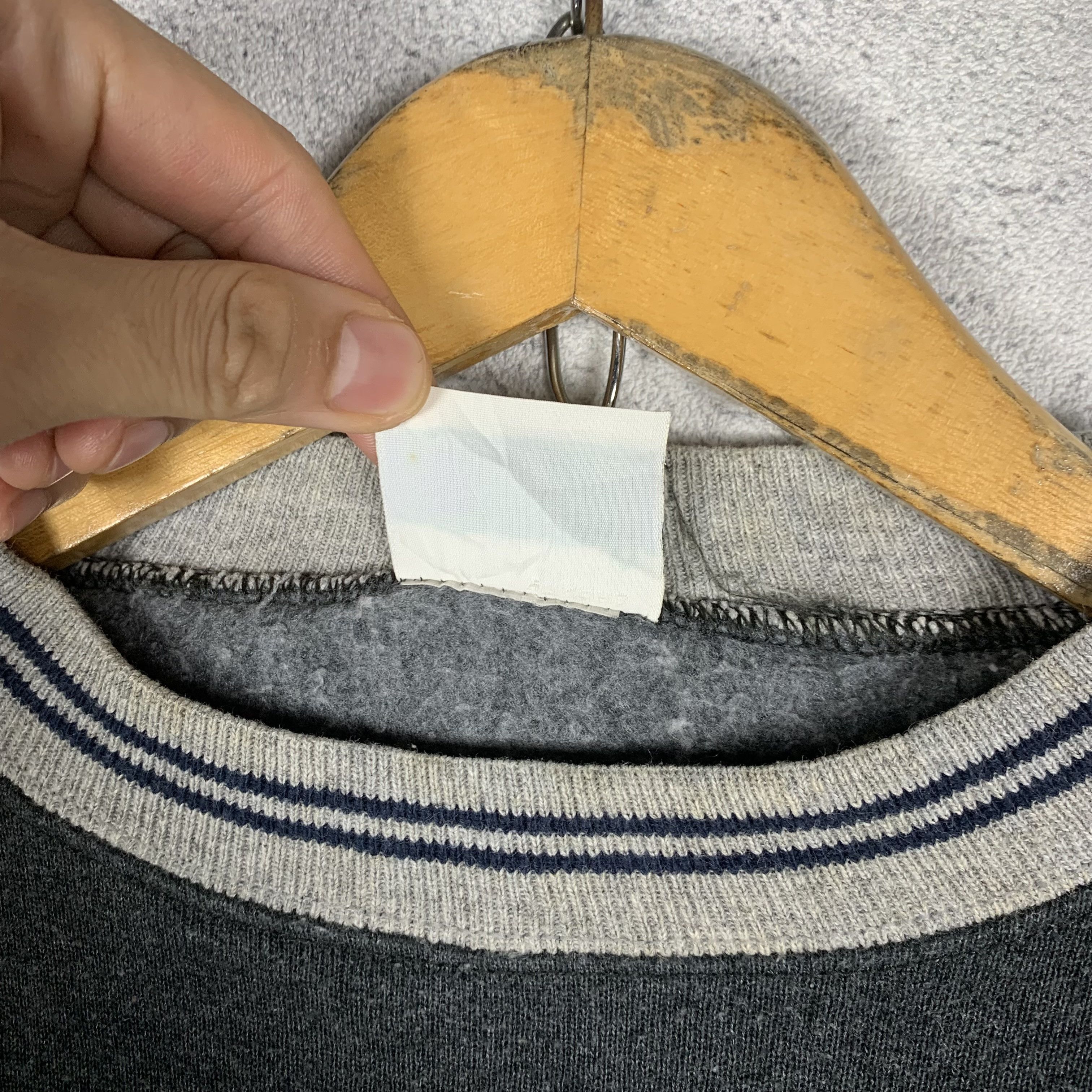 Vintage Vintage 90s Discus Athletic Blank Sweatshirt Crewneck Size US M / EU 48-50 / 2 - 4 Thumbnail