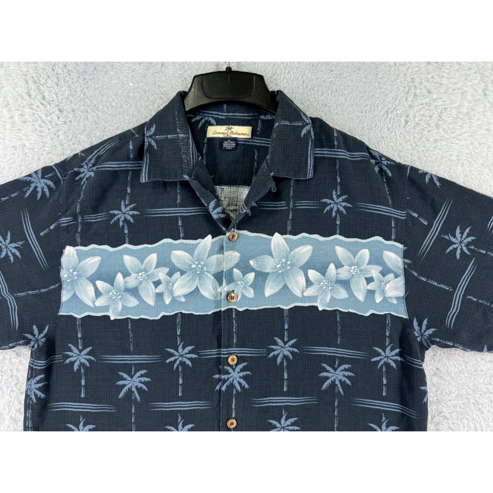 Tommy Bahama Tommy Bahama Shirt Men Medium Blue Floral Palm Tree All Over Print Silk Button-Up Size US M / EU 48-50 / 2 - 6 Thumbnail
