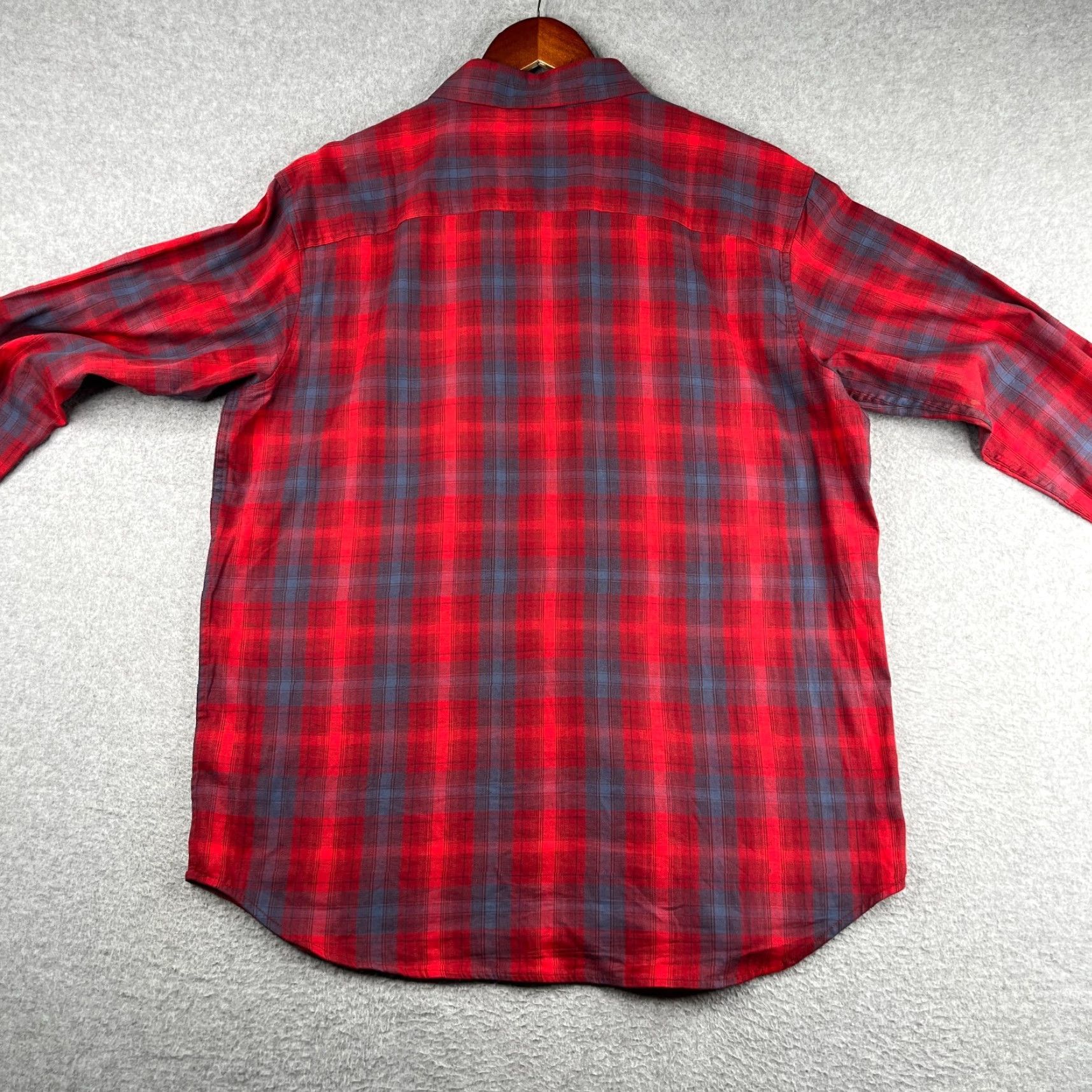 Vintage Columbia Shirt Large Red Plaid Regular Fit Long Sleeve Button-Up Pocket Casual Women? No, Men. Size US L / EU 52-54 / 3 - 6 Thumbnail