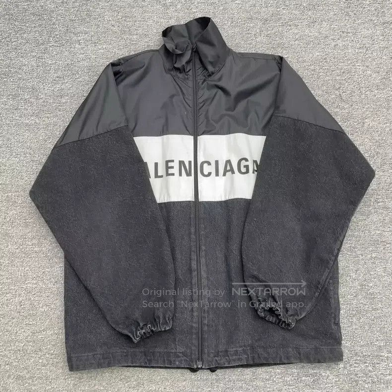 Balenciaga Balenciaga Chest Big Logo Windbreaker Jacket Size XXS / US 00 / IT 34 - 1 Thumbnail