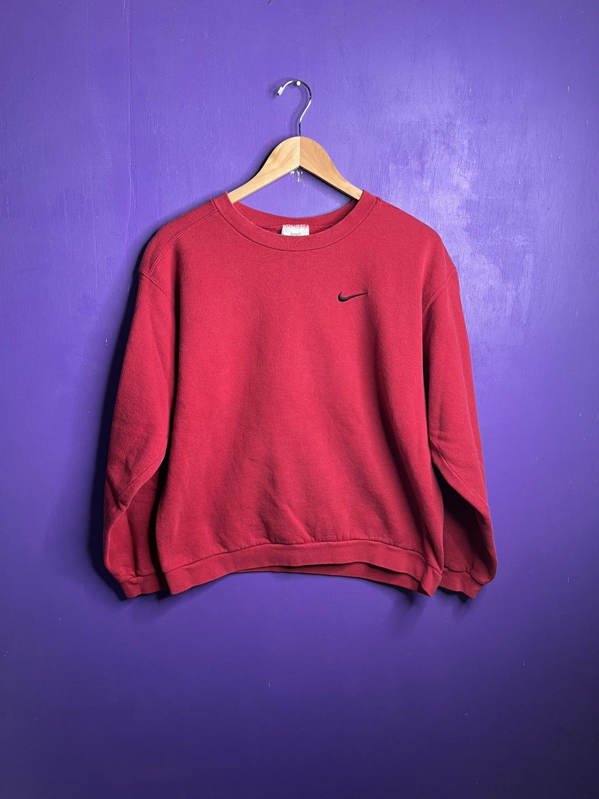 Nike × Vintage Vintage 90s Nike simple swoosh faded red crewneck Size US M / EU 48-50 / 2 - 1 Thumbnail