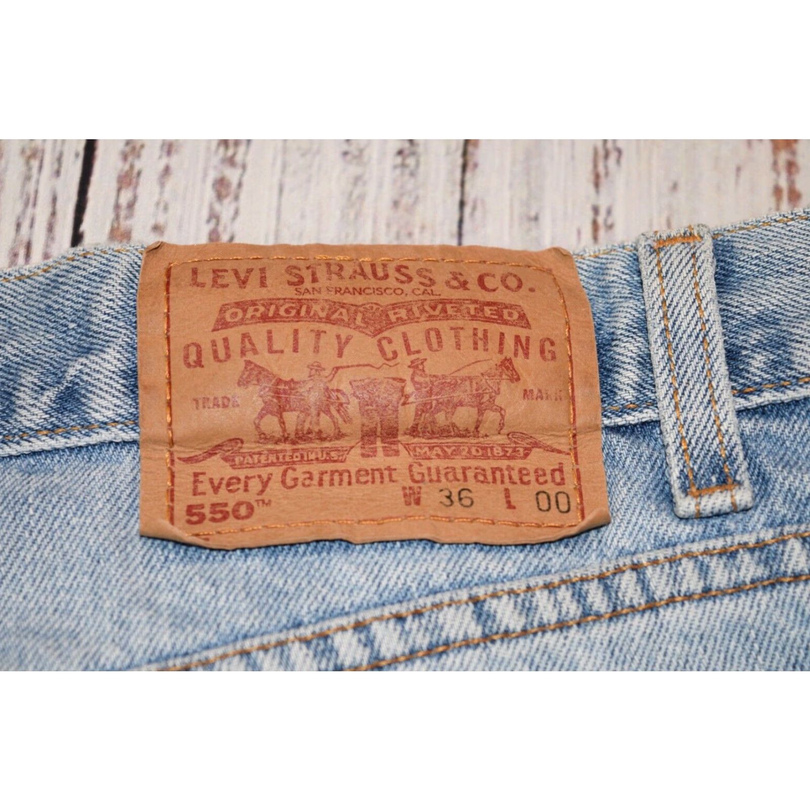 Levi's VINTAGE Levi's 550 Denim Shorts Mens Jeans 36 Light Wash Blue Y2K 2001 90s 00s USA Red Tab Mens Size US 36 / EU 52 - 7 Thumbnail