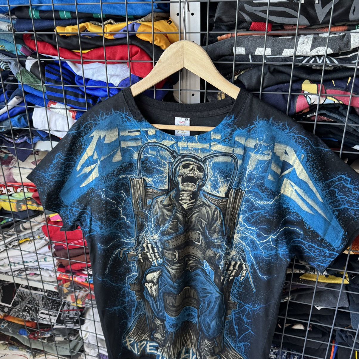 Band Tees Metallica Ride The Lightning Hot Rock AOP Band T-shirt Size US M / EU 48-50 / 2 - 4 Thumbnail