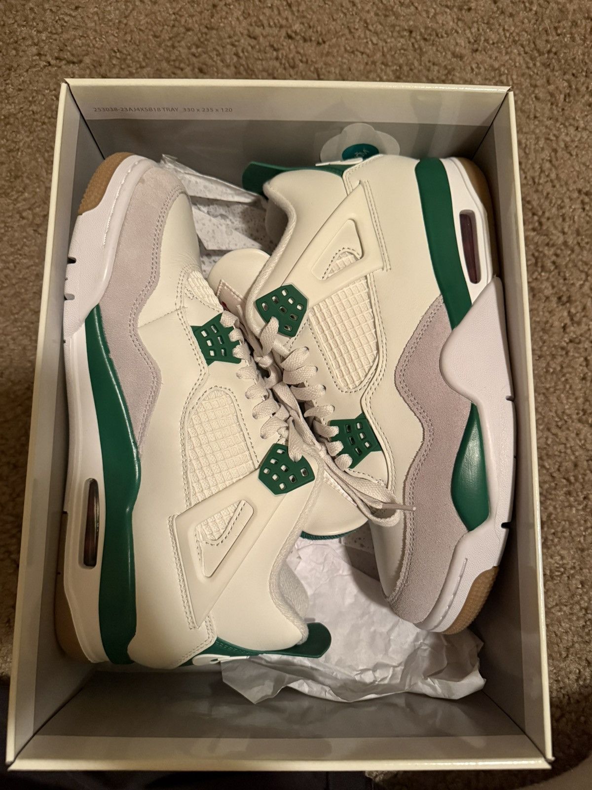 Jordan Brand Jordan 4 x Sb Pine Green Size US 9 / EU 42 - 1 Thumbnail