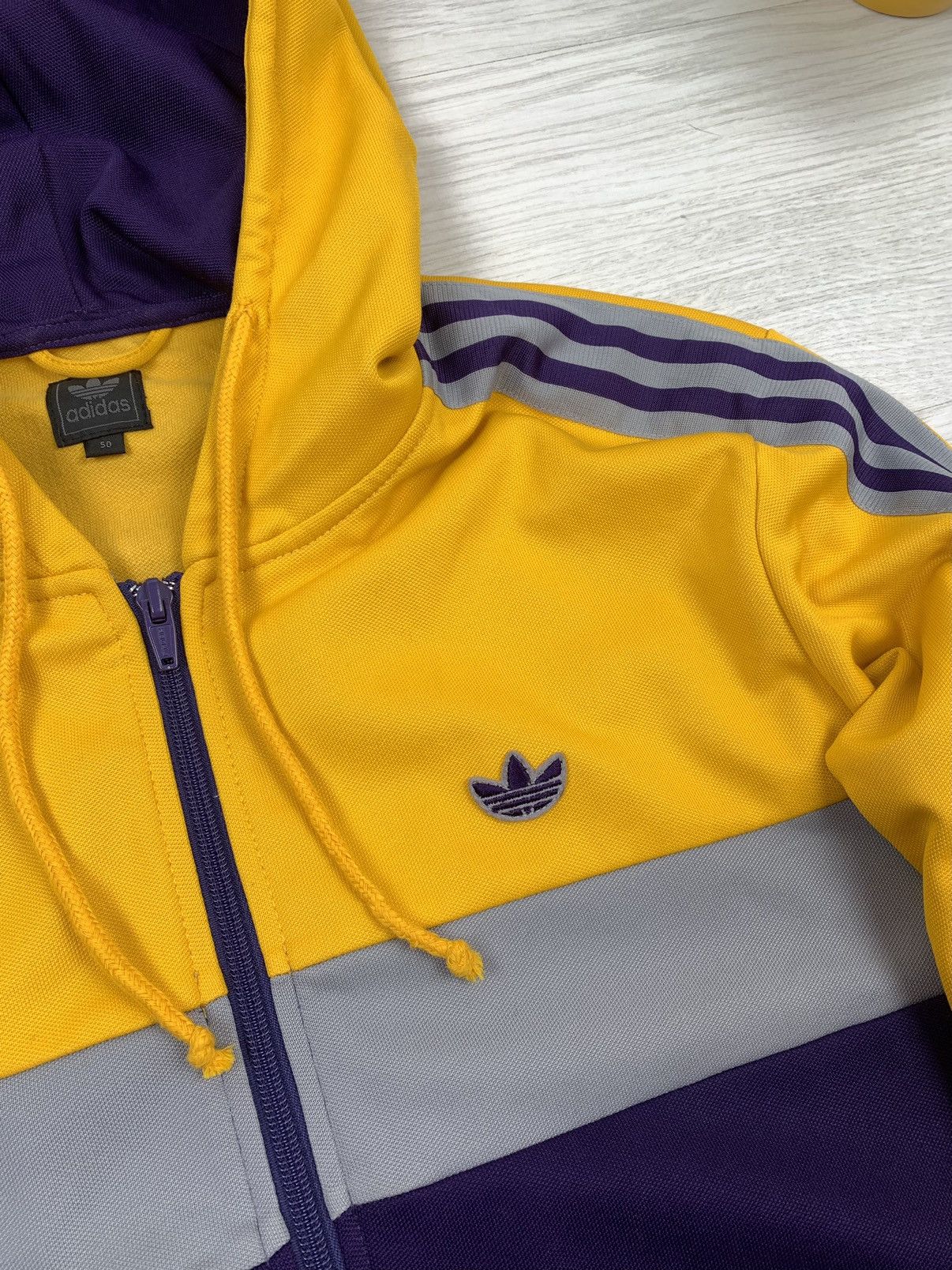 Adidas Adidas Originals Vintage Y2K Zip Hooded Jacket Mens Size M Size US M / EU 48-50 / 2 - 4 Thumbnail