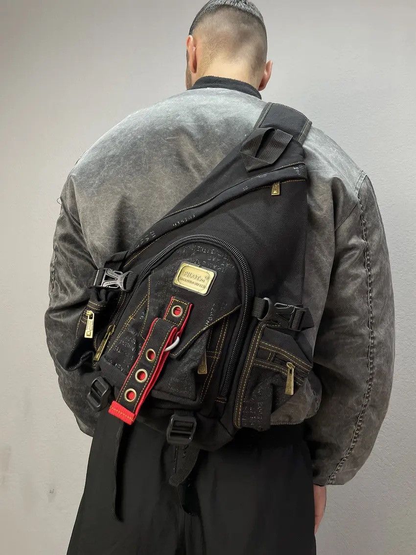 Diesel × Japanese Brand × Streetwear Vintage sling bag