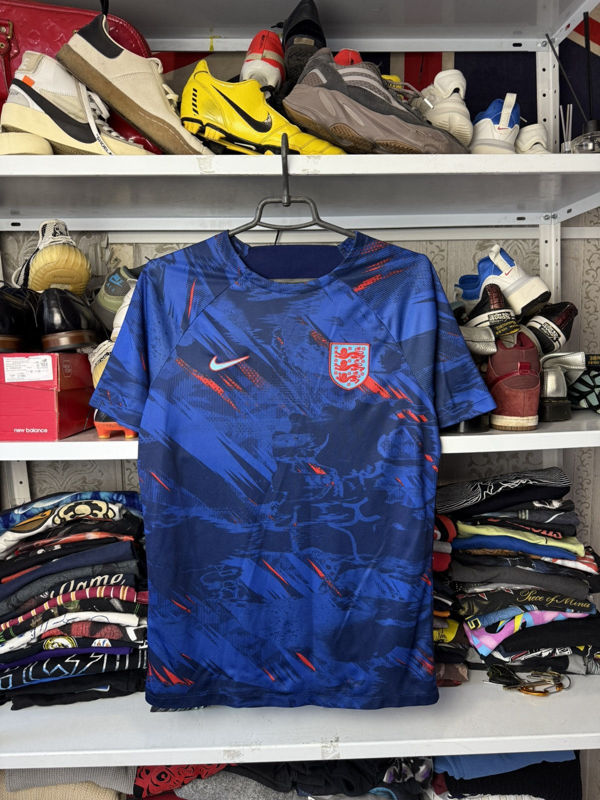 Nike England 2022-2023 Soccer Jersey Football Kit Shirt Size M Size US M / EU 48-50 / 2 - 6 Thumbnail