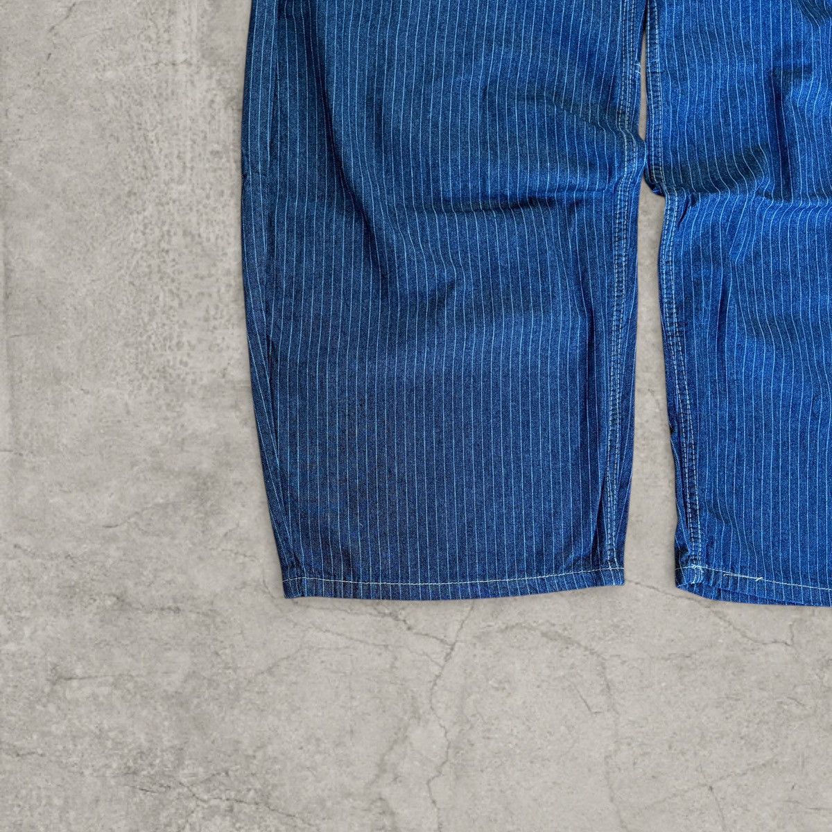 Japanese Brand Cool wide skater Japanese style jeans pinstripe navy. Size S Size US 34 / EU 50 - 2 Thumbnail