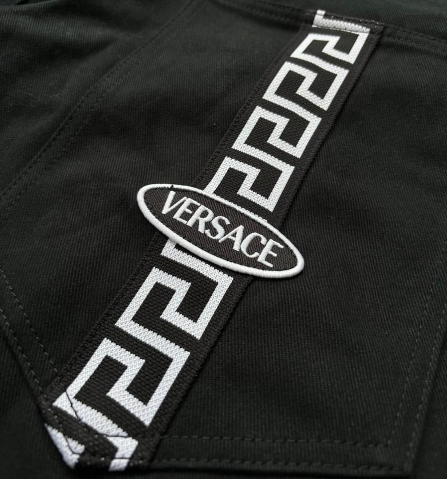 Versace Versace Black Oval Greca Logo Jeans Size US 40 / EU 56 - 5 Thumbnail