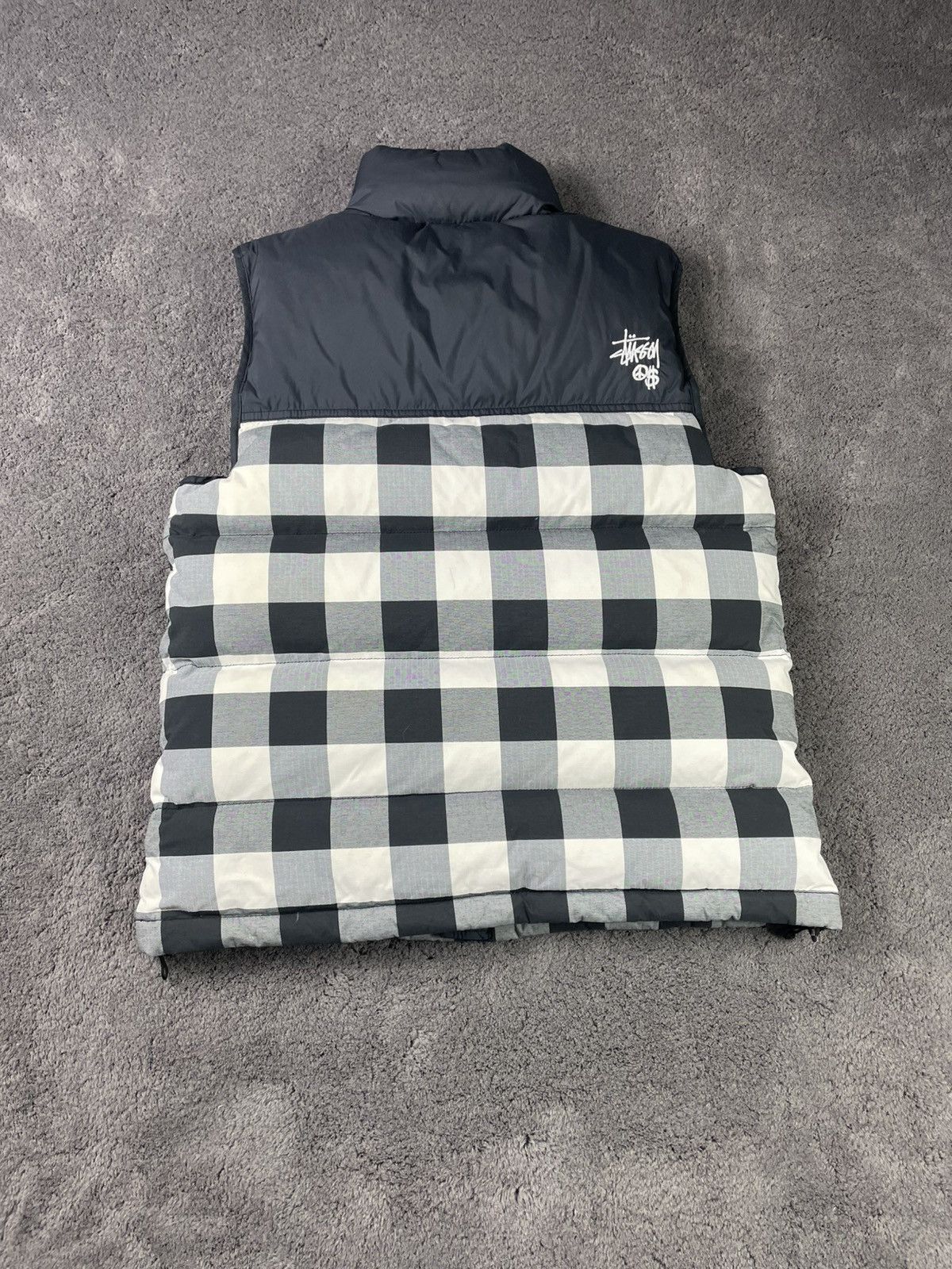 Stussy Stussy Checkered Down Puffer Vest – Size M Size US M / EU 48-50 / 2 - 4 Thumbnail
